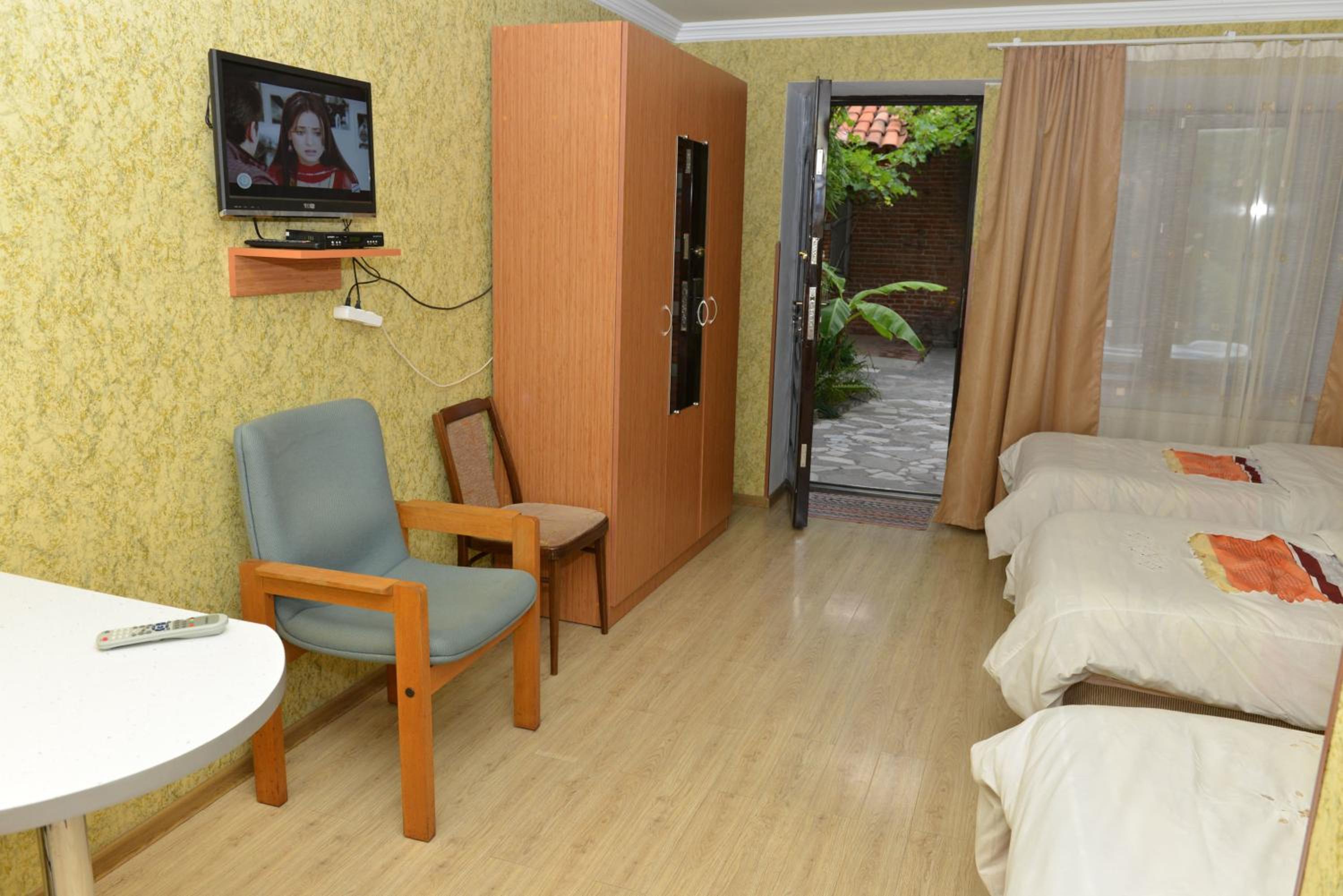 Deluxe Triple Room photo 1