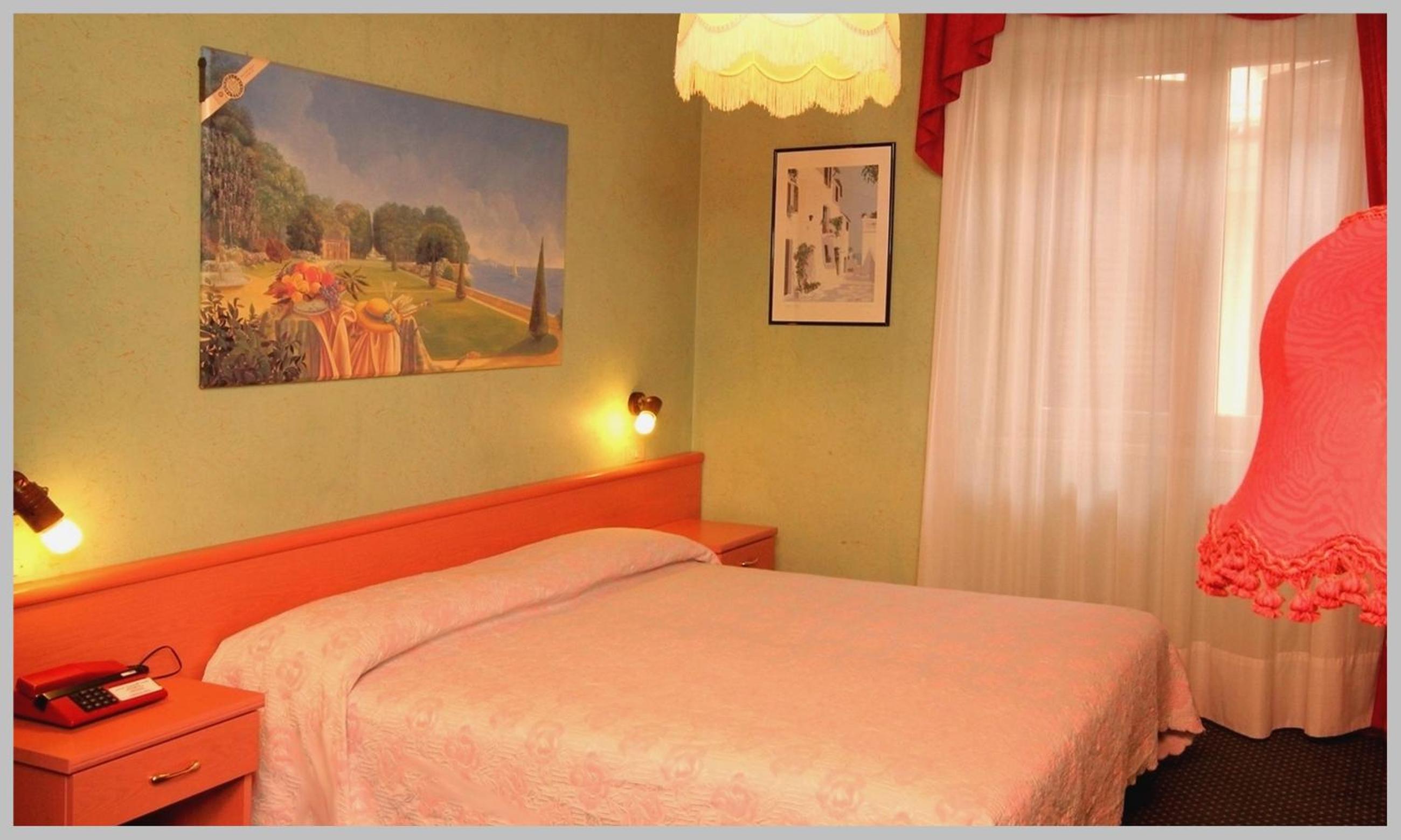 Economy Double Room photo 1