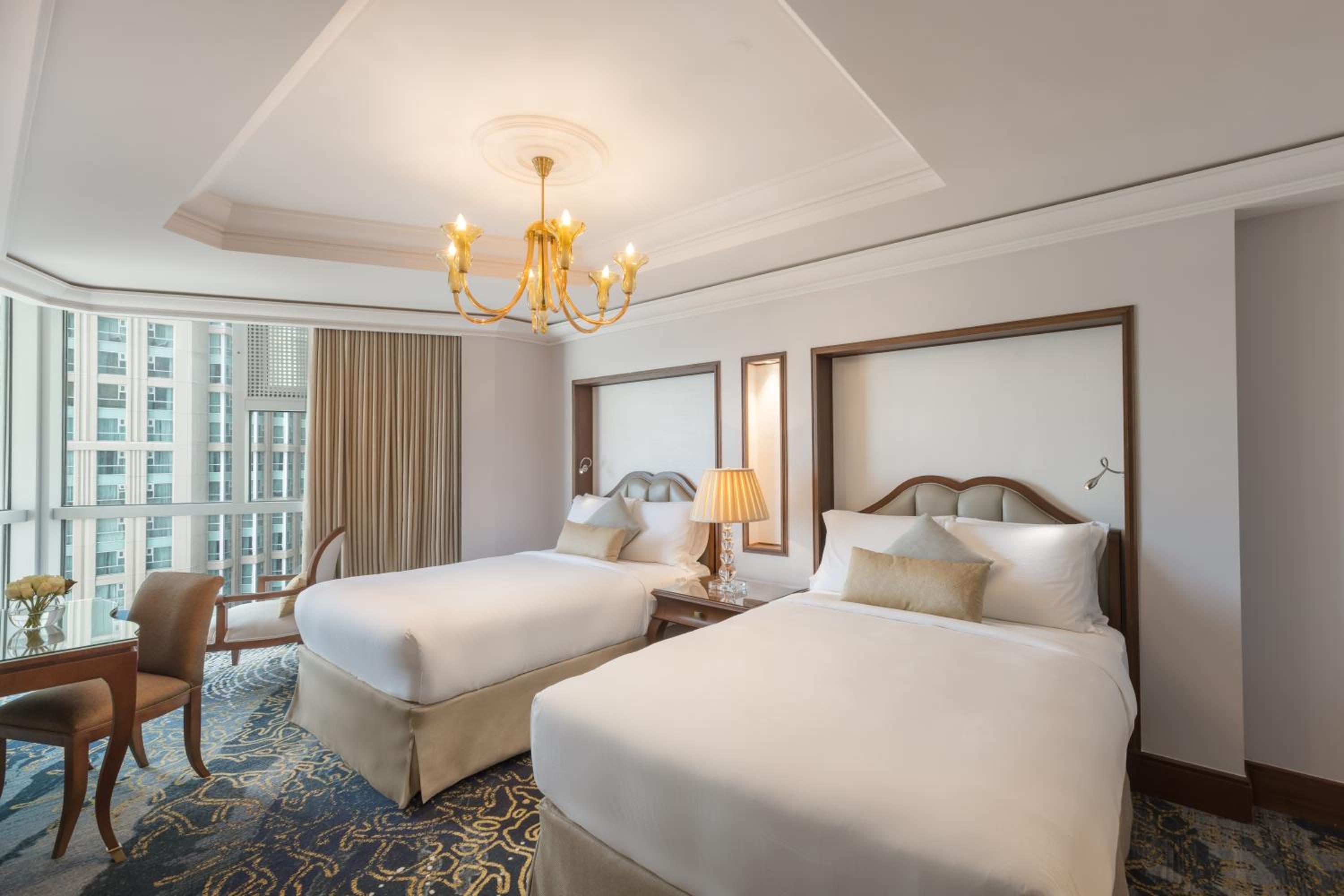 Royal Two-Bedroom Suite with Partial Kaaba View - Photo 5