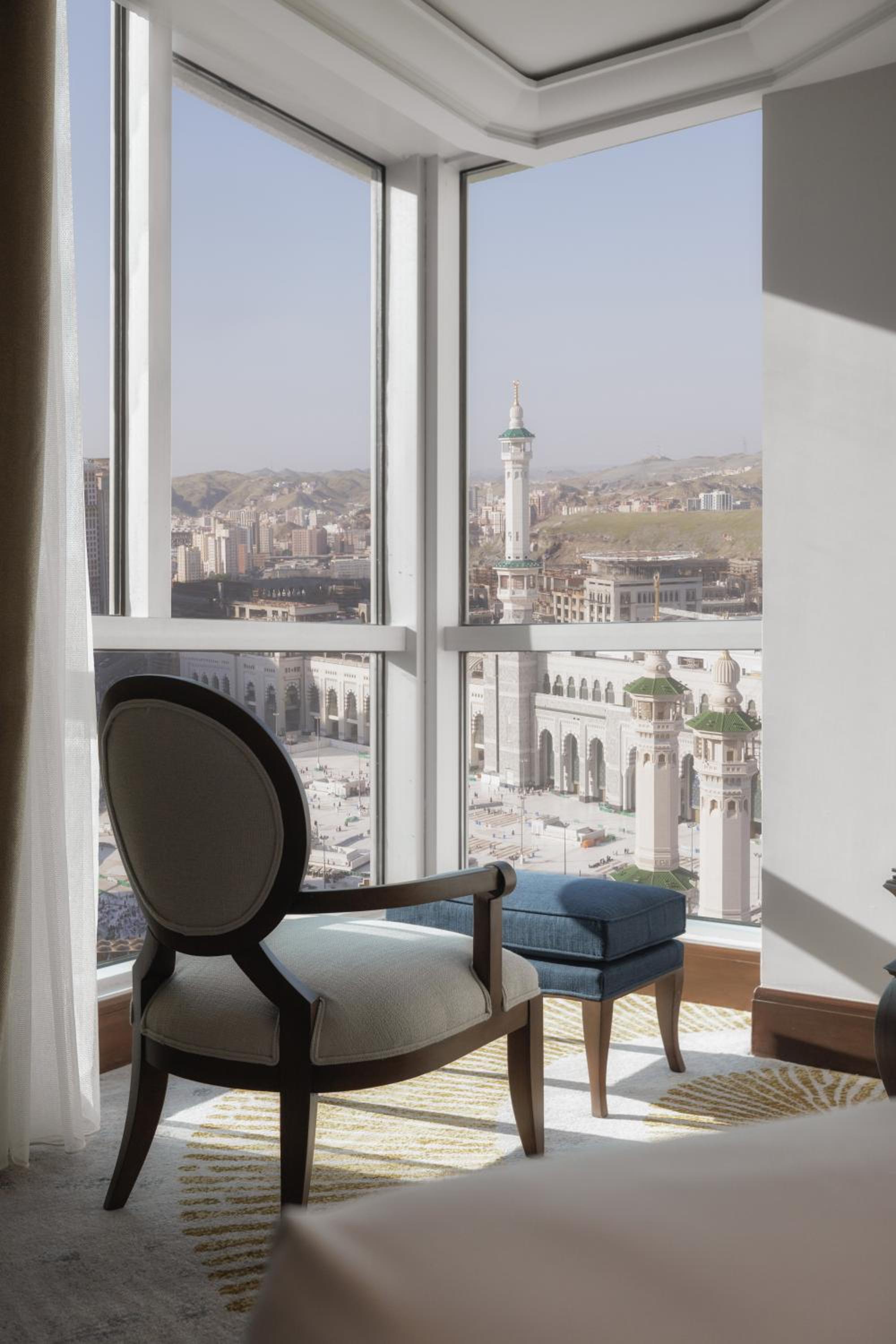  Signature One Bedroom Suite Partial Kaaba View - Photo 7