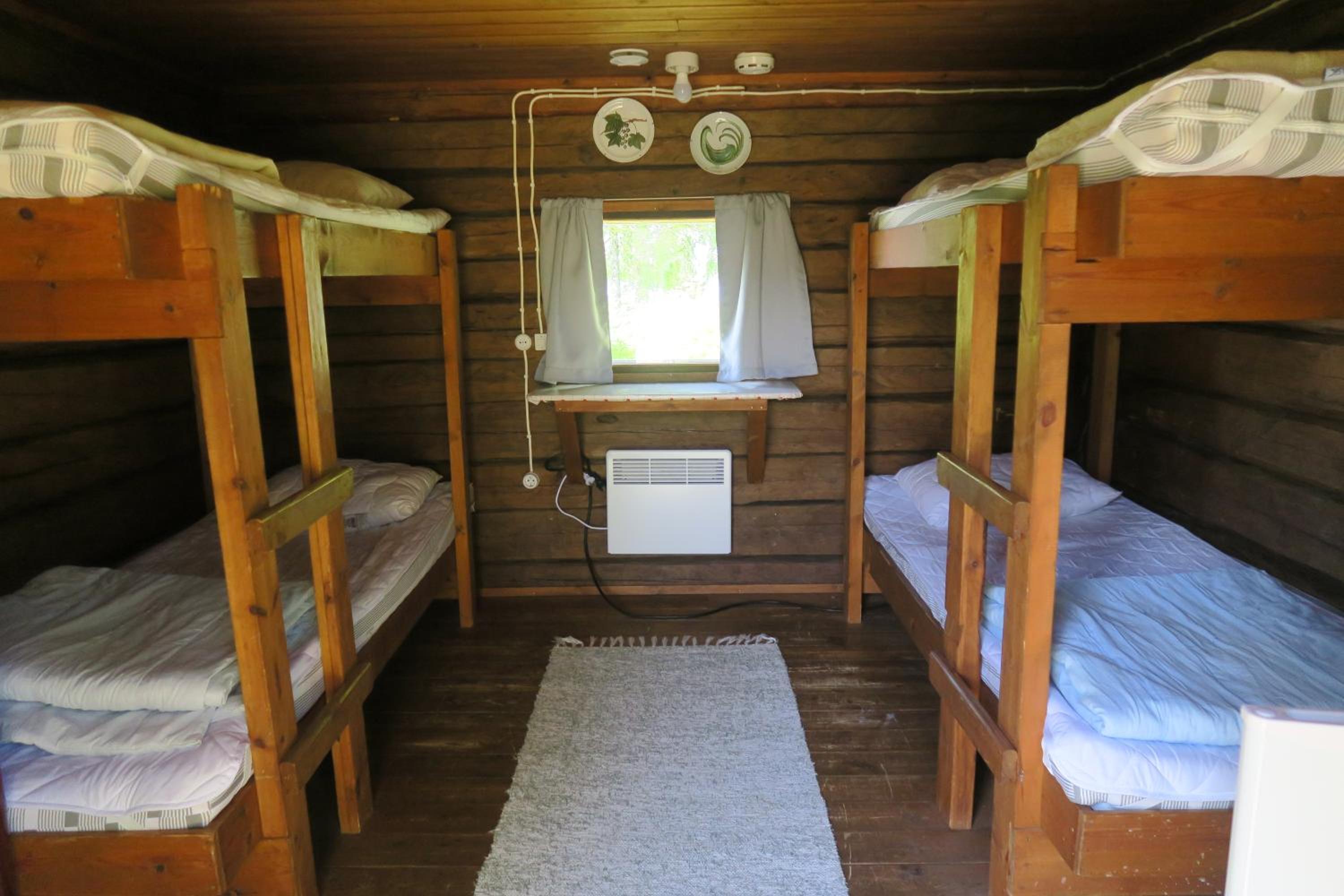 Economy Quadruple Room - Photo 1