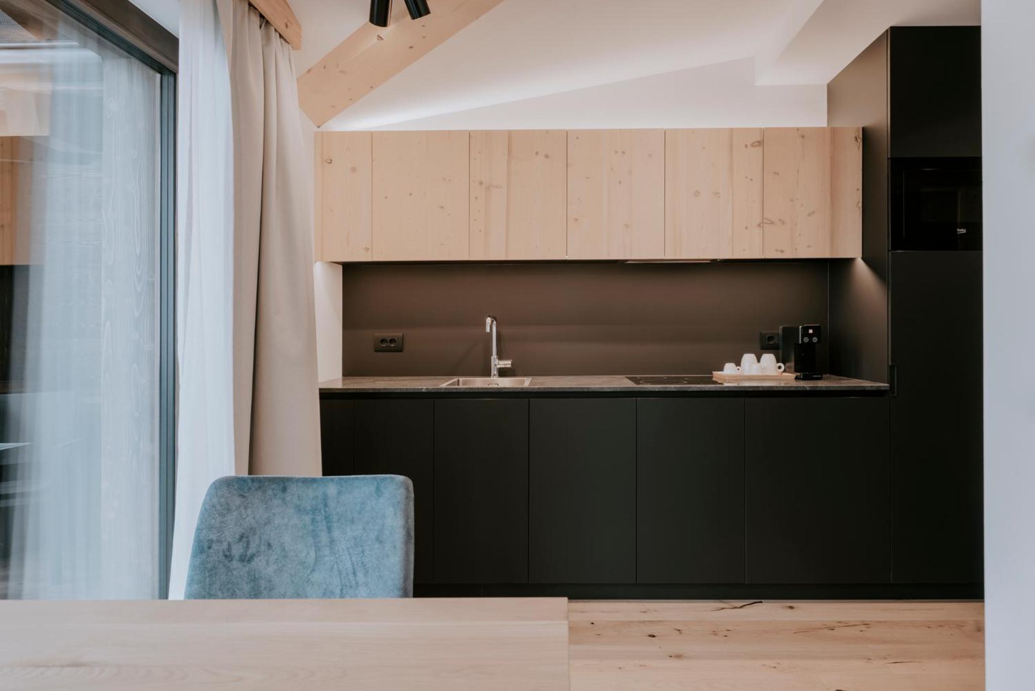 Apartment with Mountain View - Photo 9