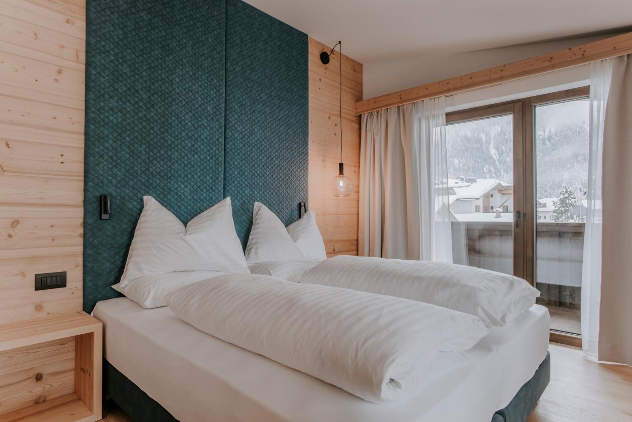 Apartment with Mountain View - Photo 1