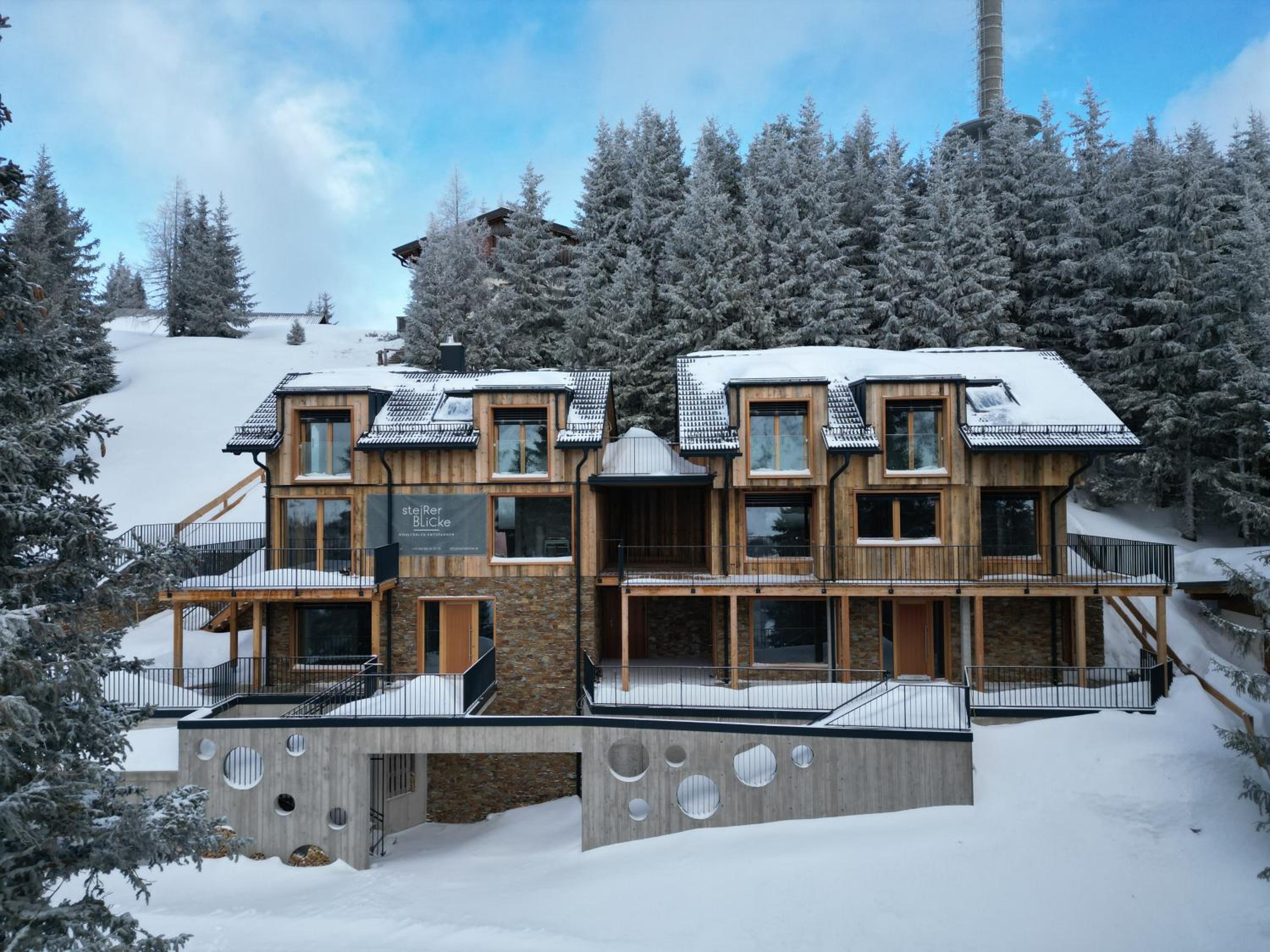 Superior Chalet photo 2