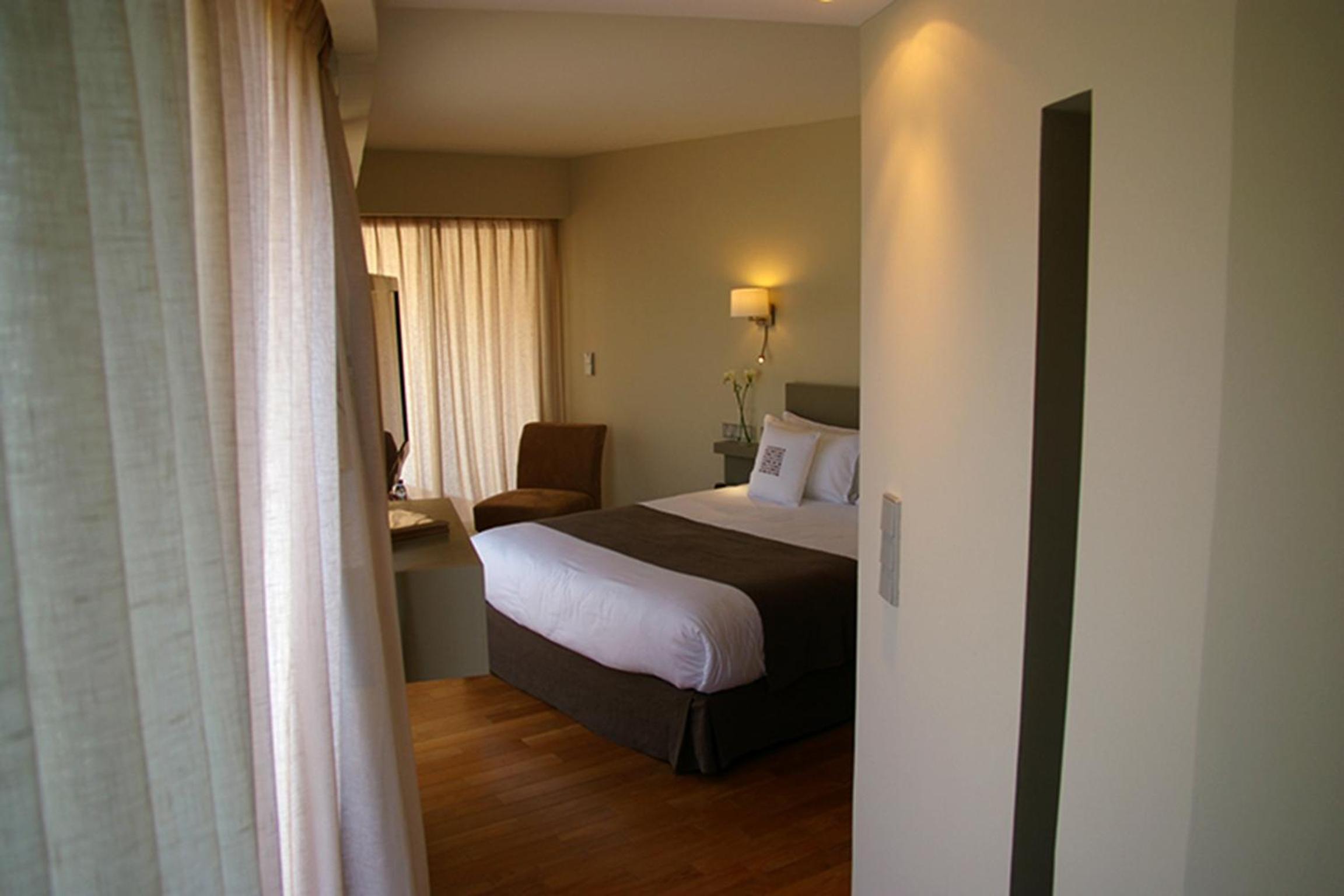 Deluxe Double Room with Terrace - Photo 9