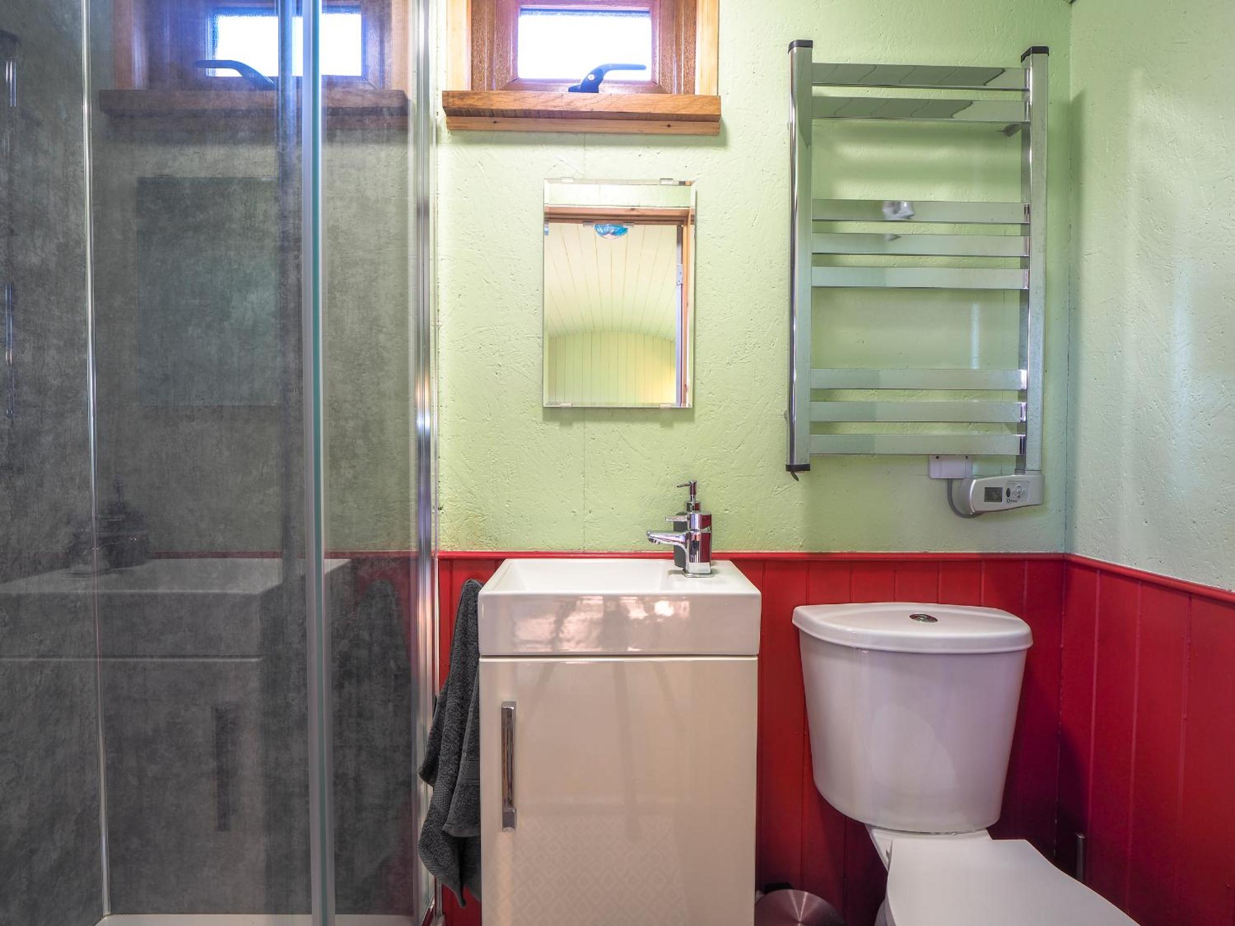 One-Bedroom House photo 3