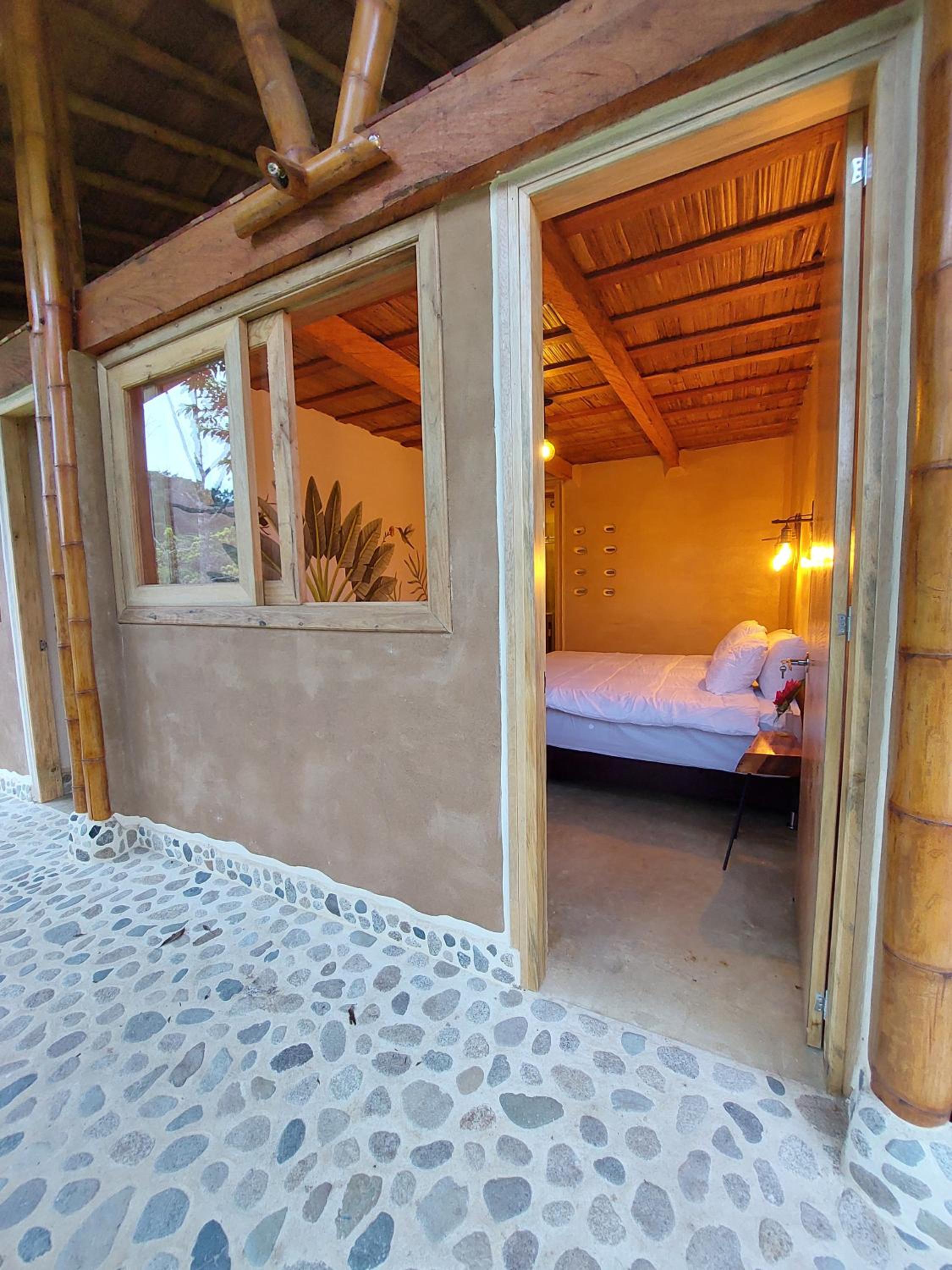 Deluxe Double or Twin Room with Mountain View photo 3