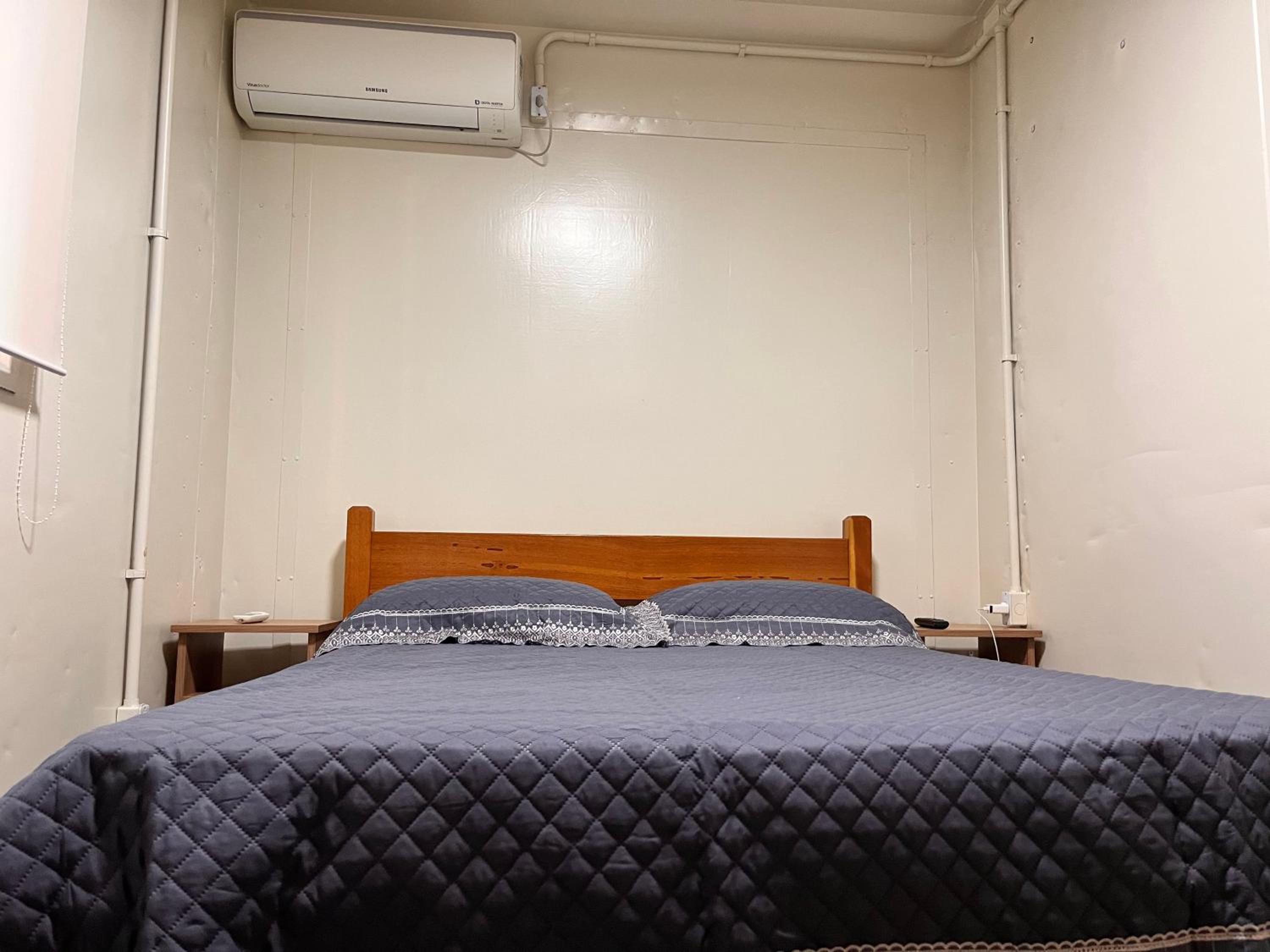 One-Bedroom House photo 1