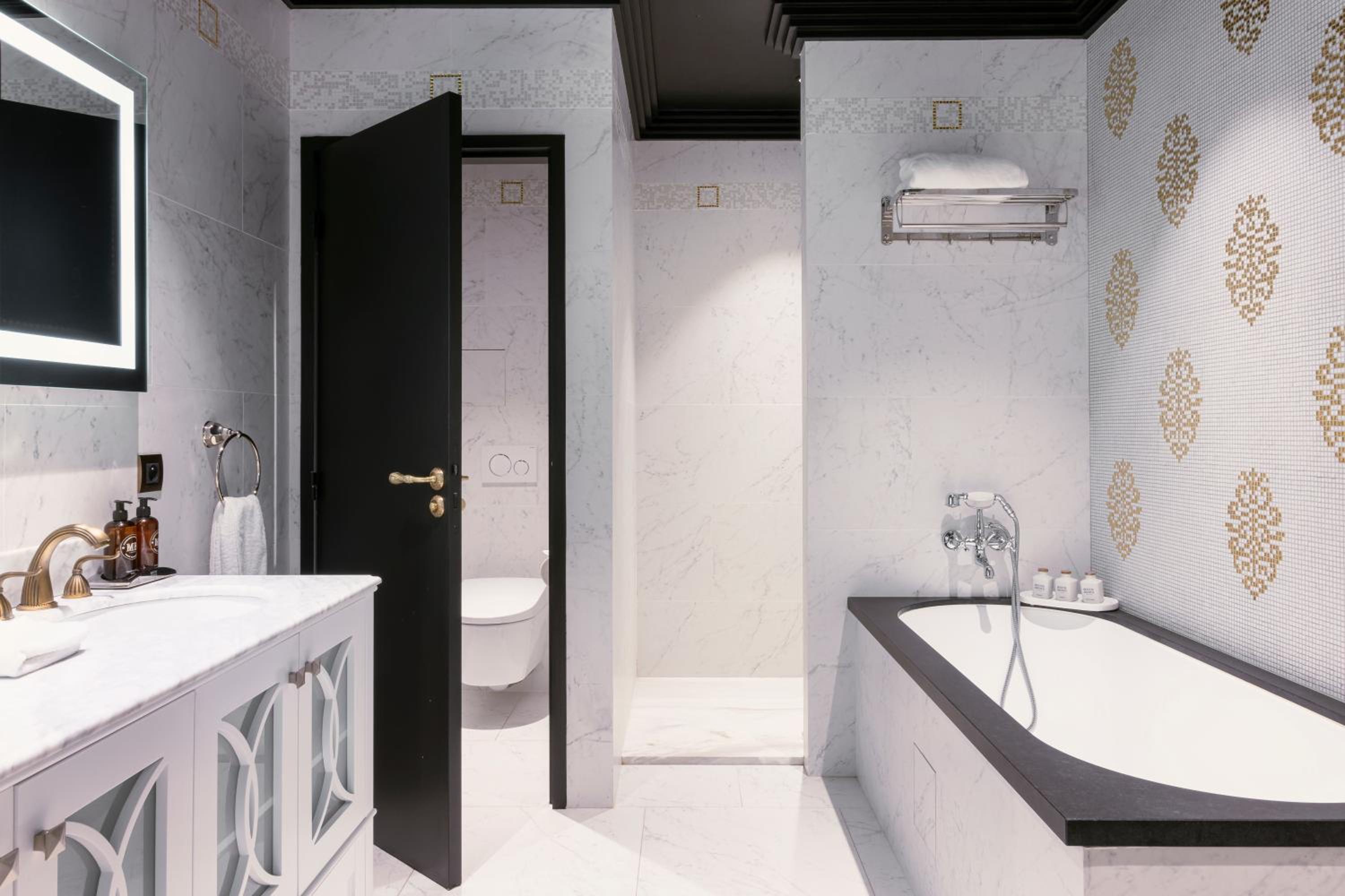 Junior Suite - Photo 15
