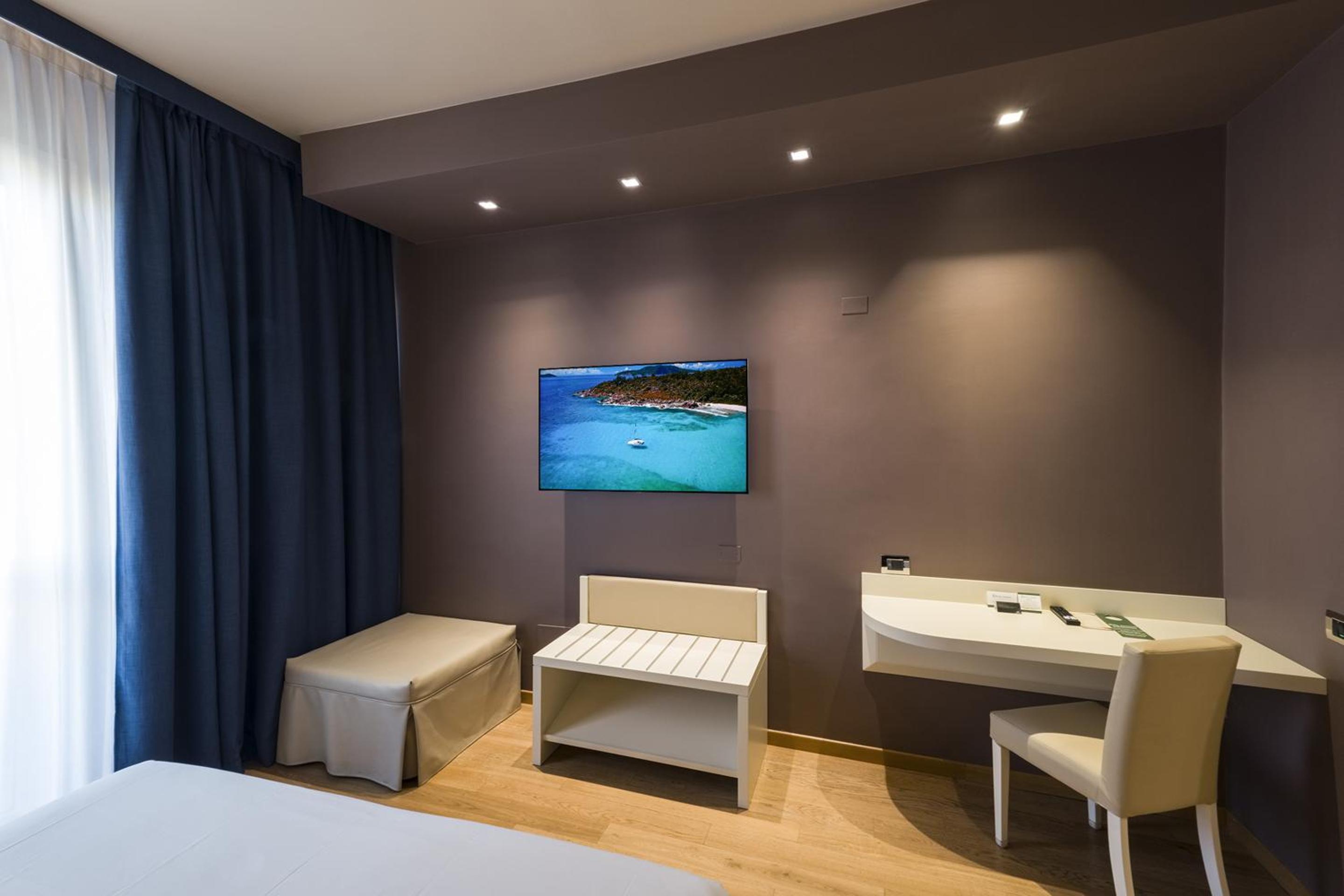 Triple Room - Photo 7