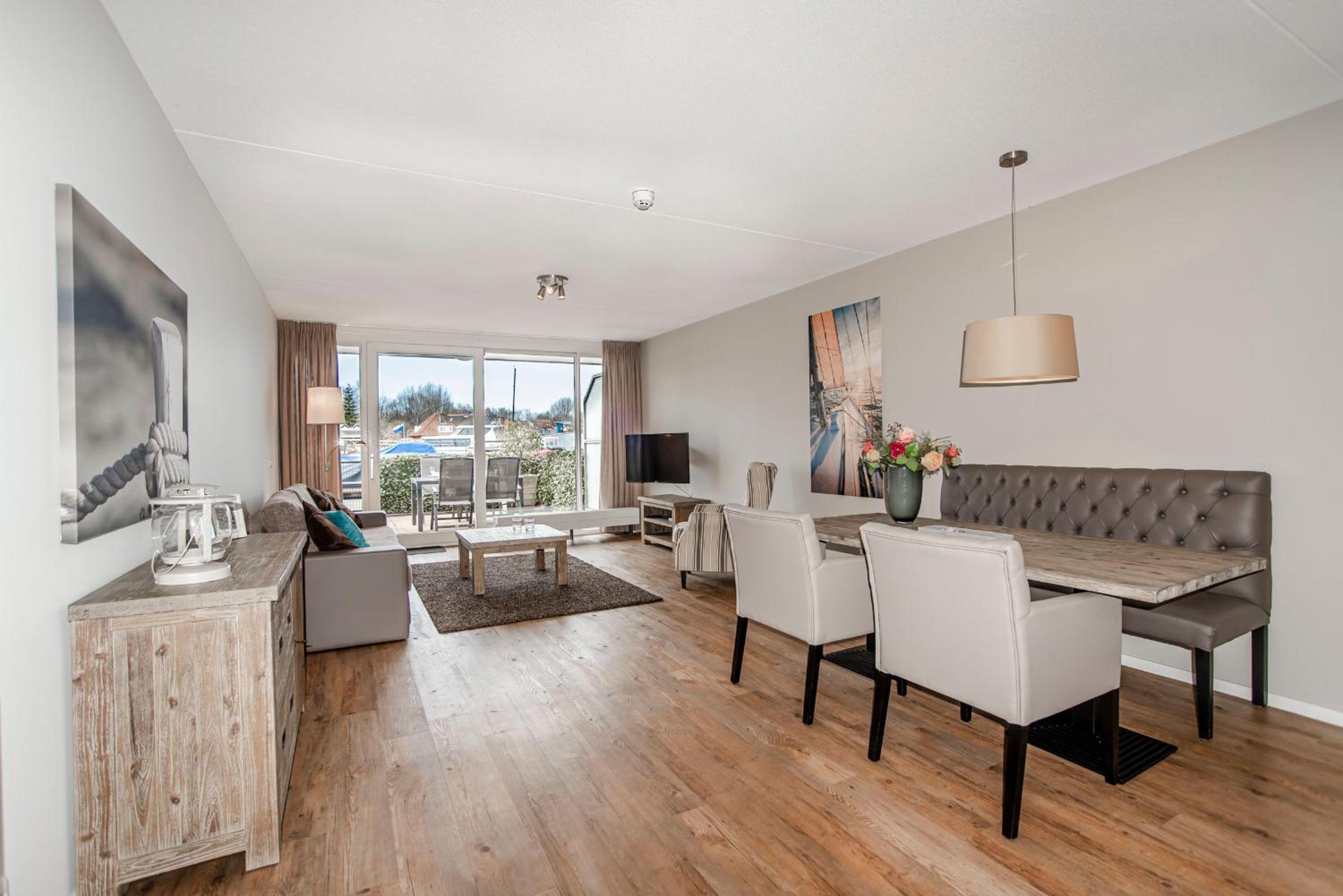 One-Bedroom Apartment with Terrace - Ground Floor