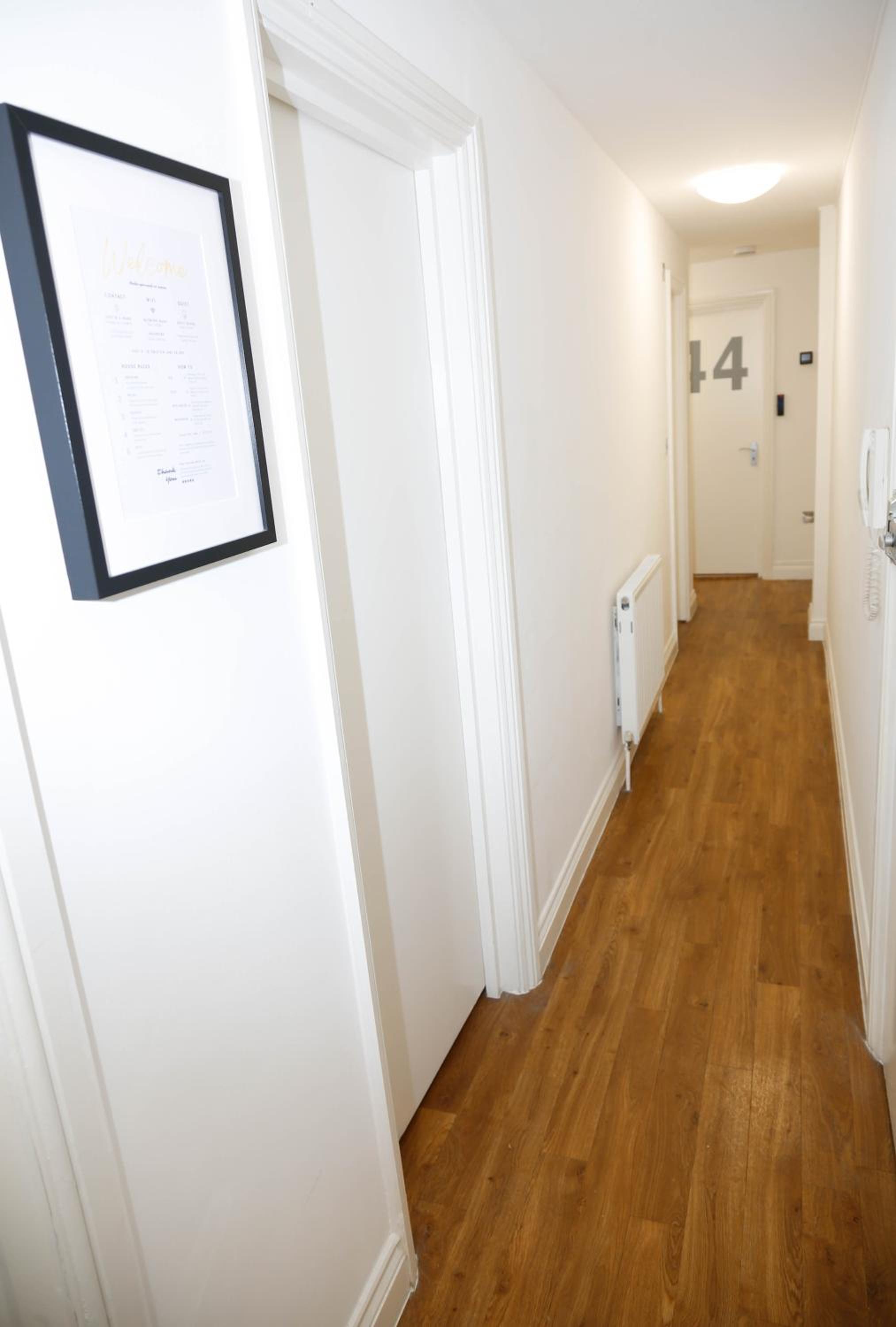 Deluxe Double Room with Balcony photo 3