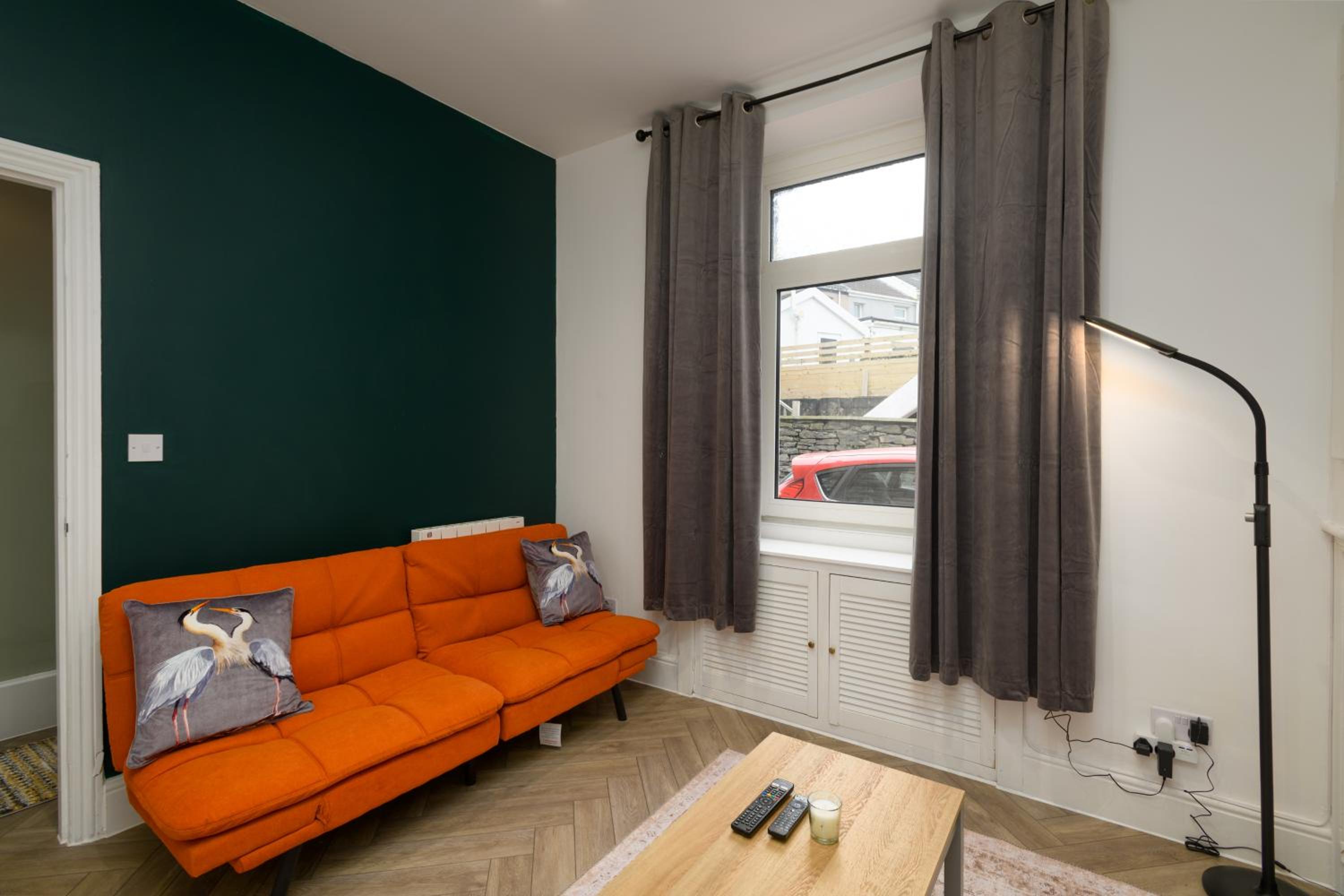 Three-Bedroom Apartment photo 1