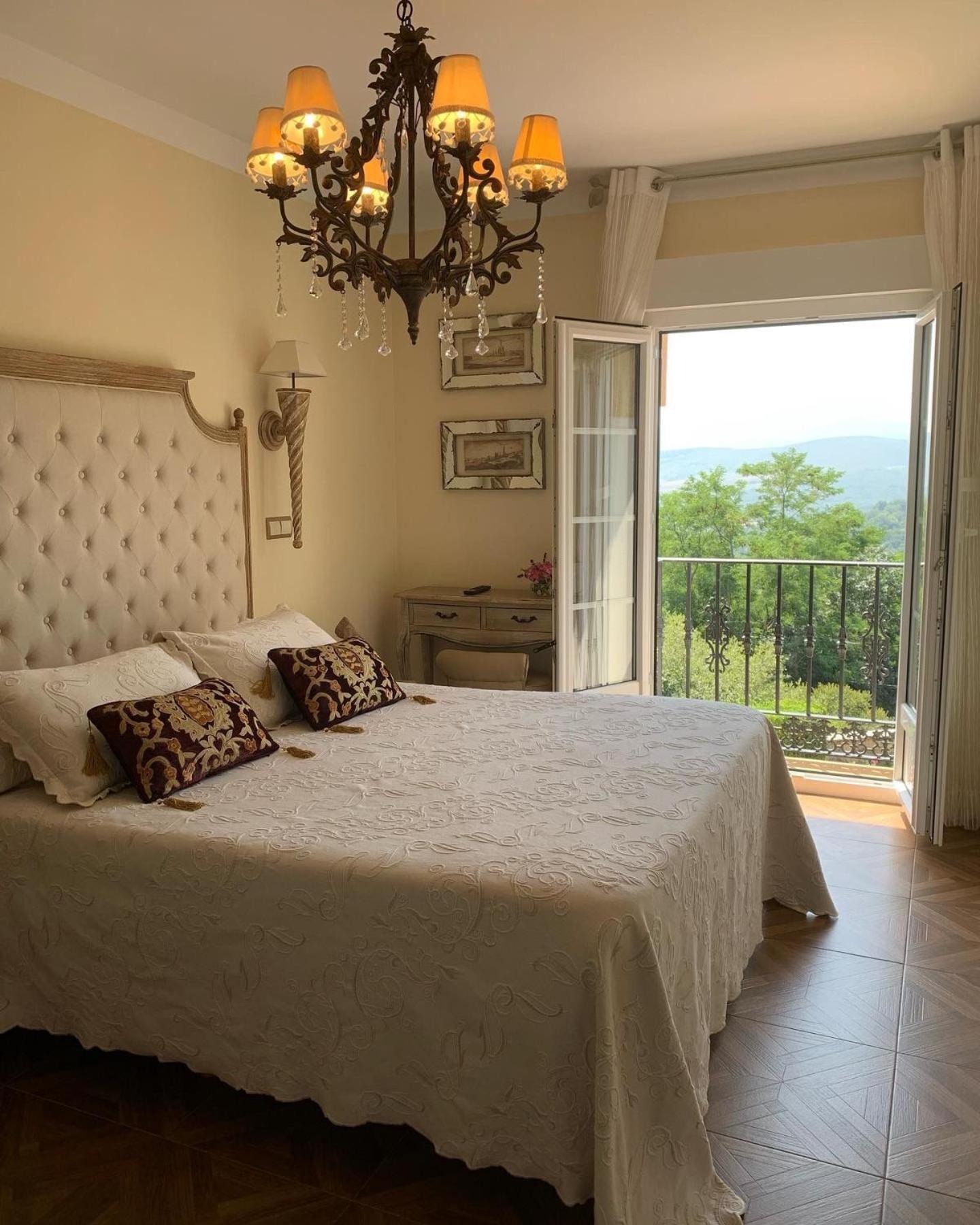 Habitación Doble con Baño Privado