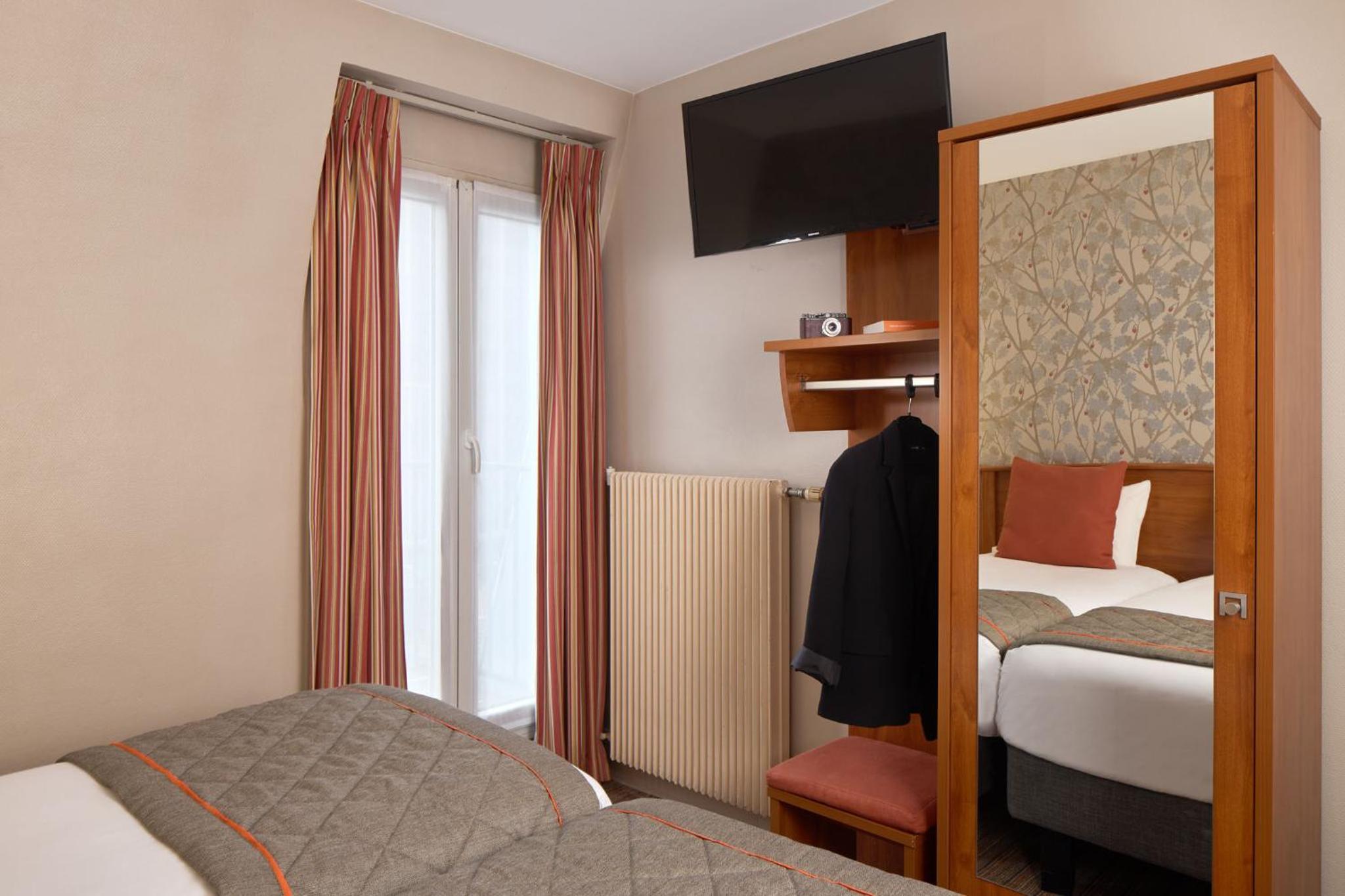 Comfort Twin Room photo 3