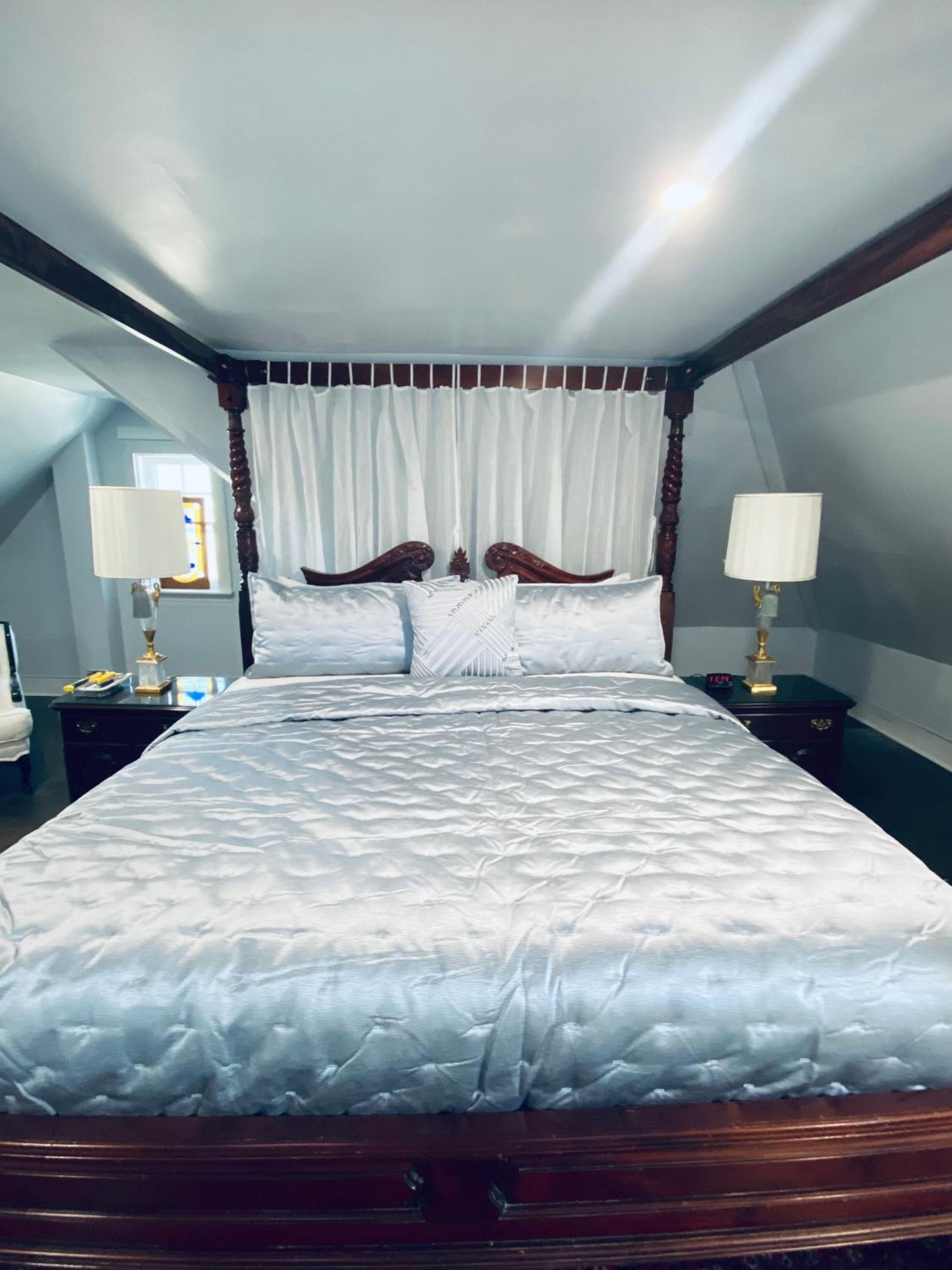 King George VI Suite photo 3