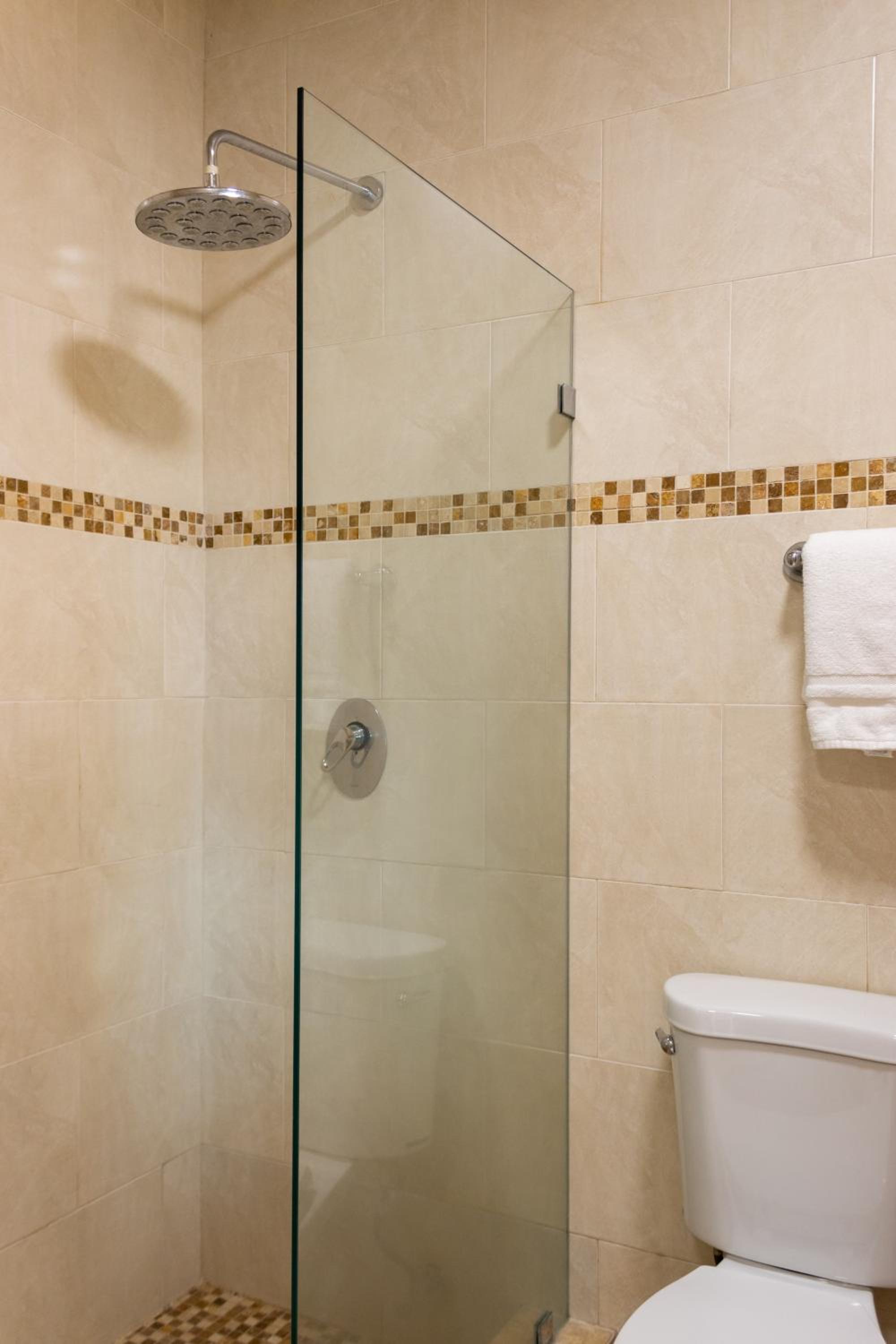 The Signature King Suite photo 3