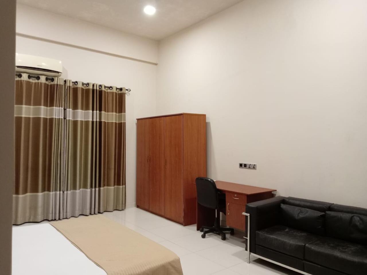 Double Room with Private Bathroom photo 3