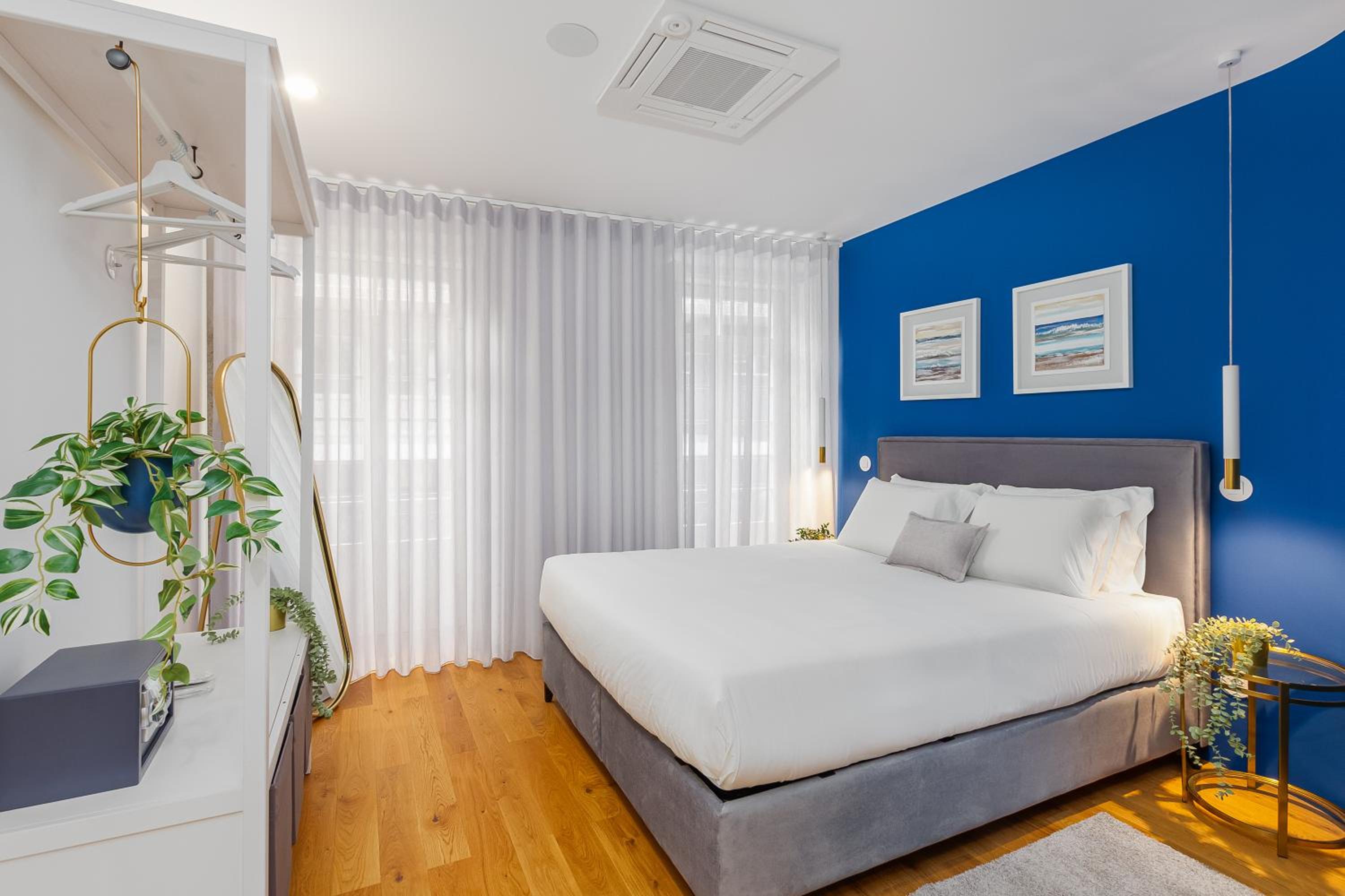 Deluxe Room - Photo 3
