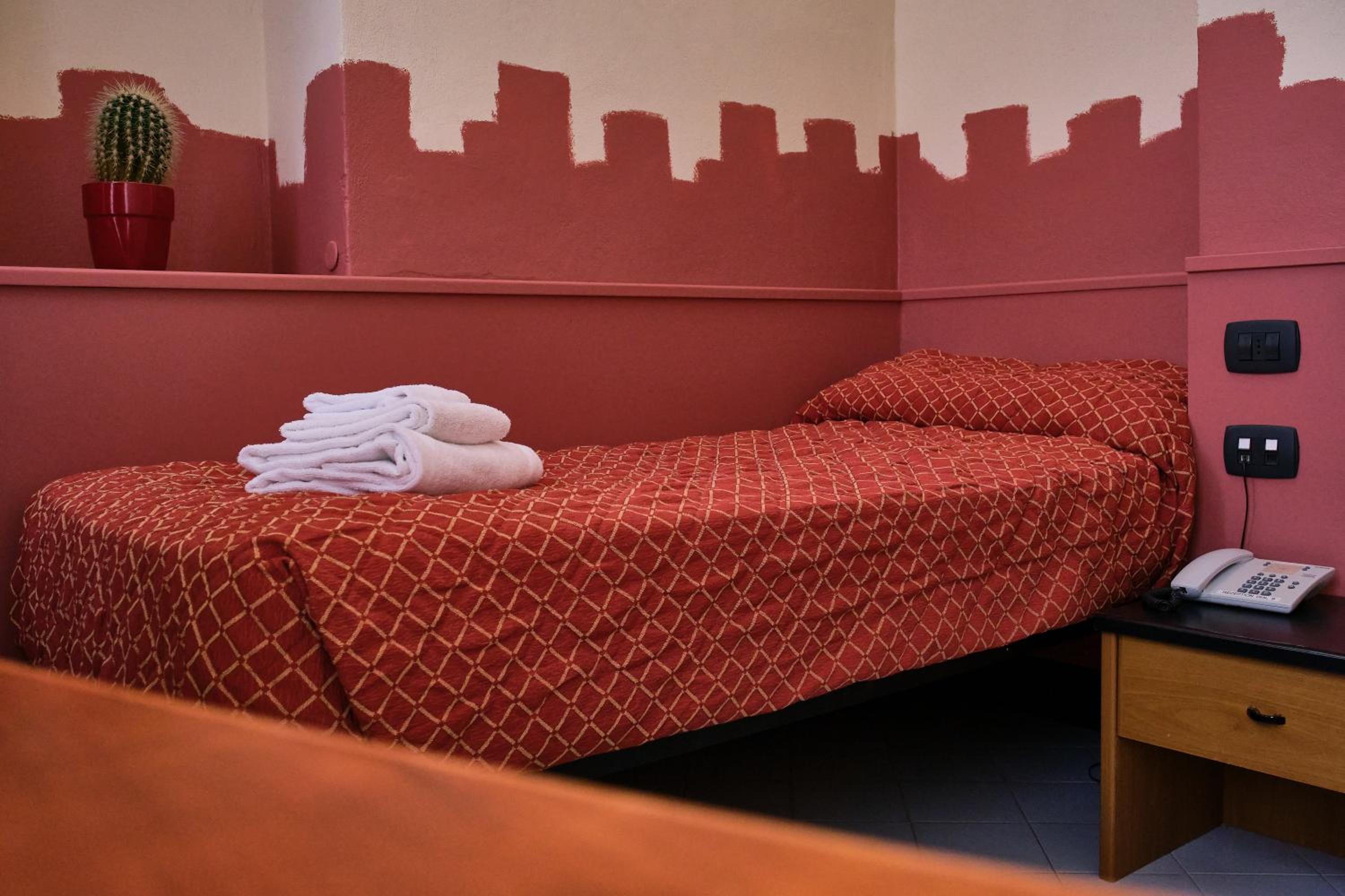 Single Room photo 1