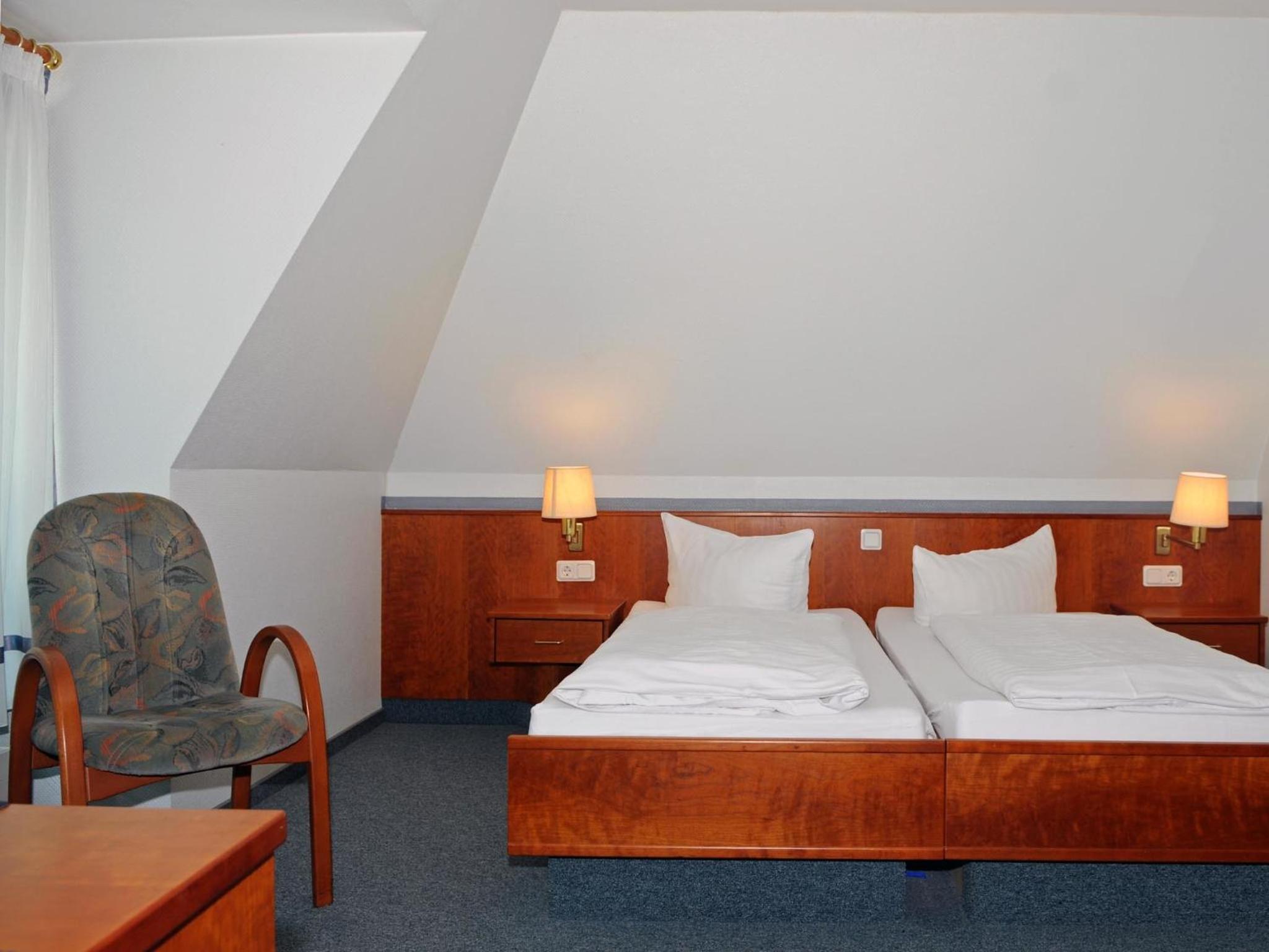 Business Double Room - Photo 1