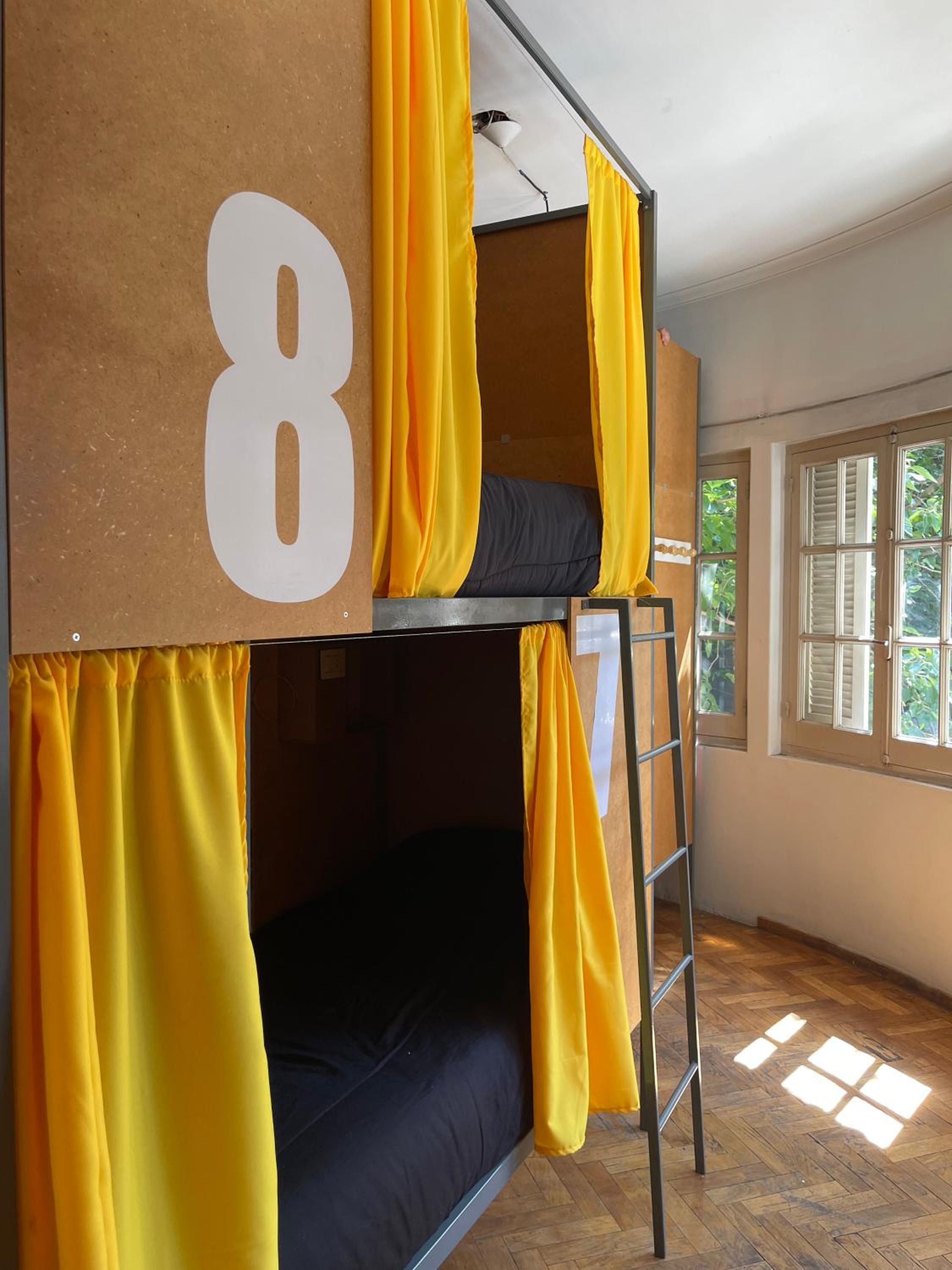 Bed in 8-Bed Mixed Dormitory Room photo 1