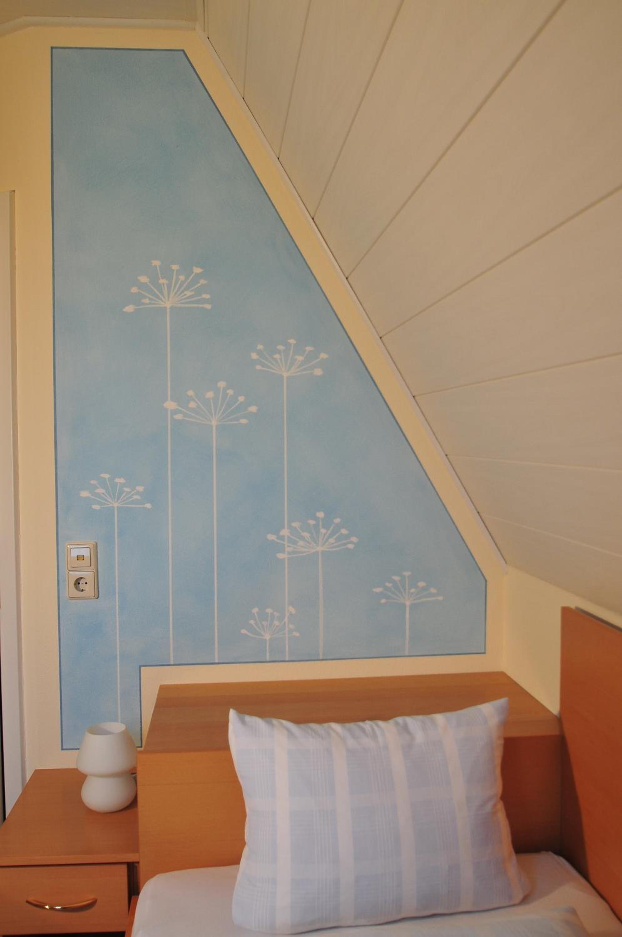 Single Room photo 2