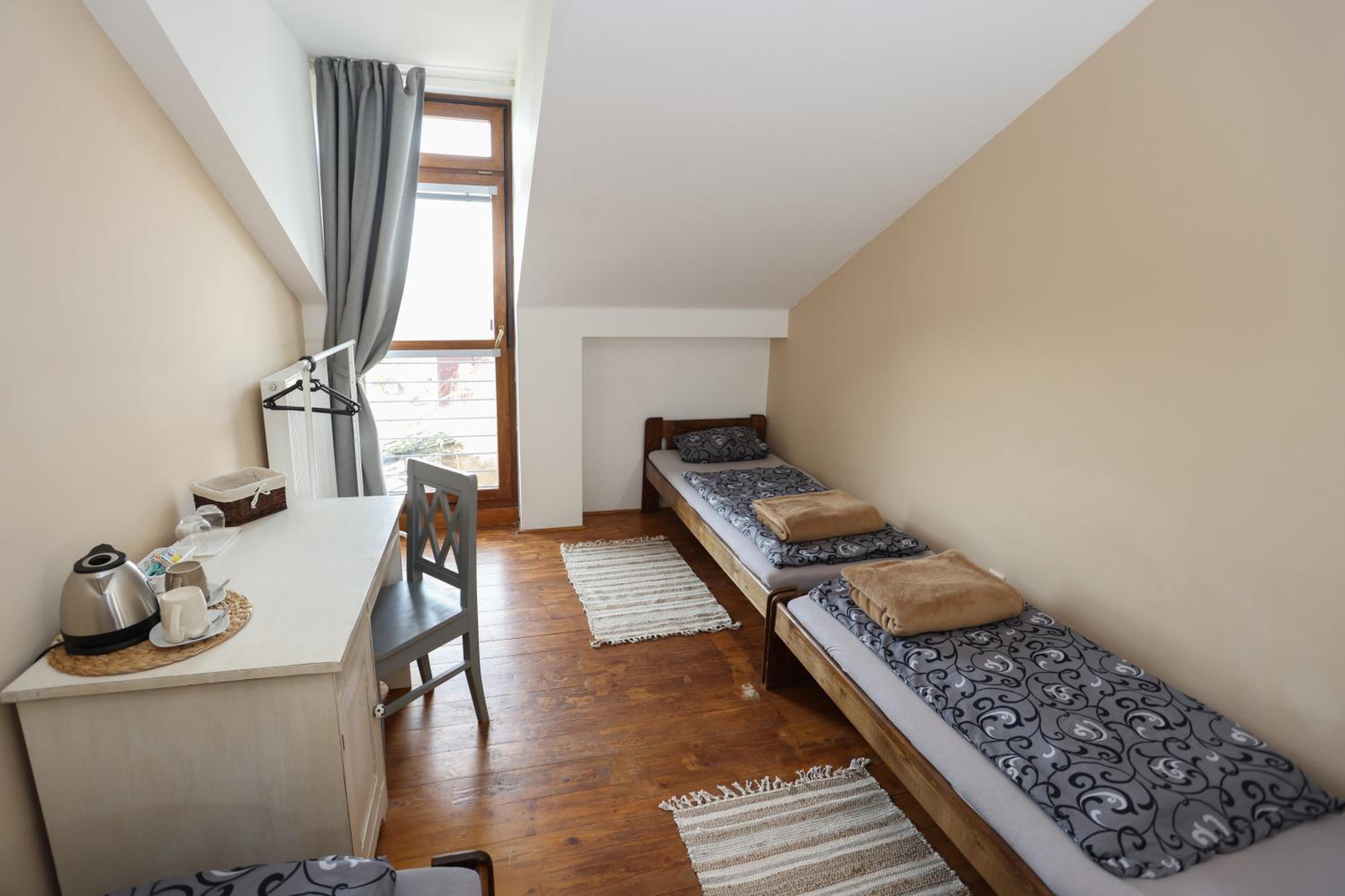 Triple Room with Bathroom photo 1