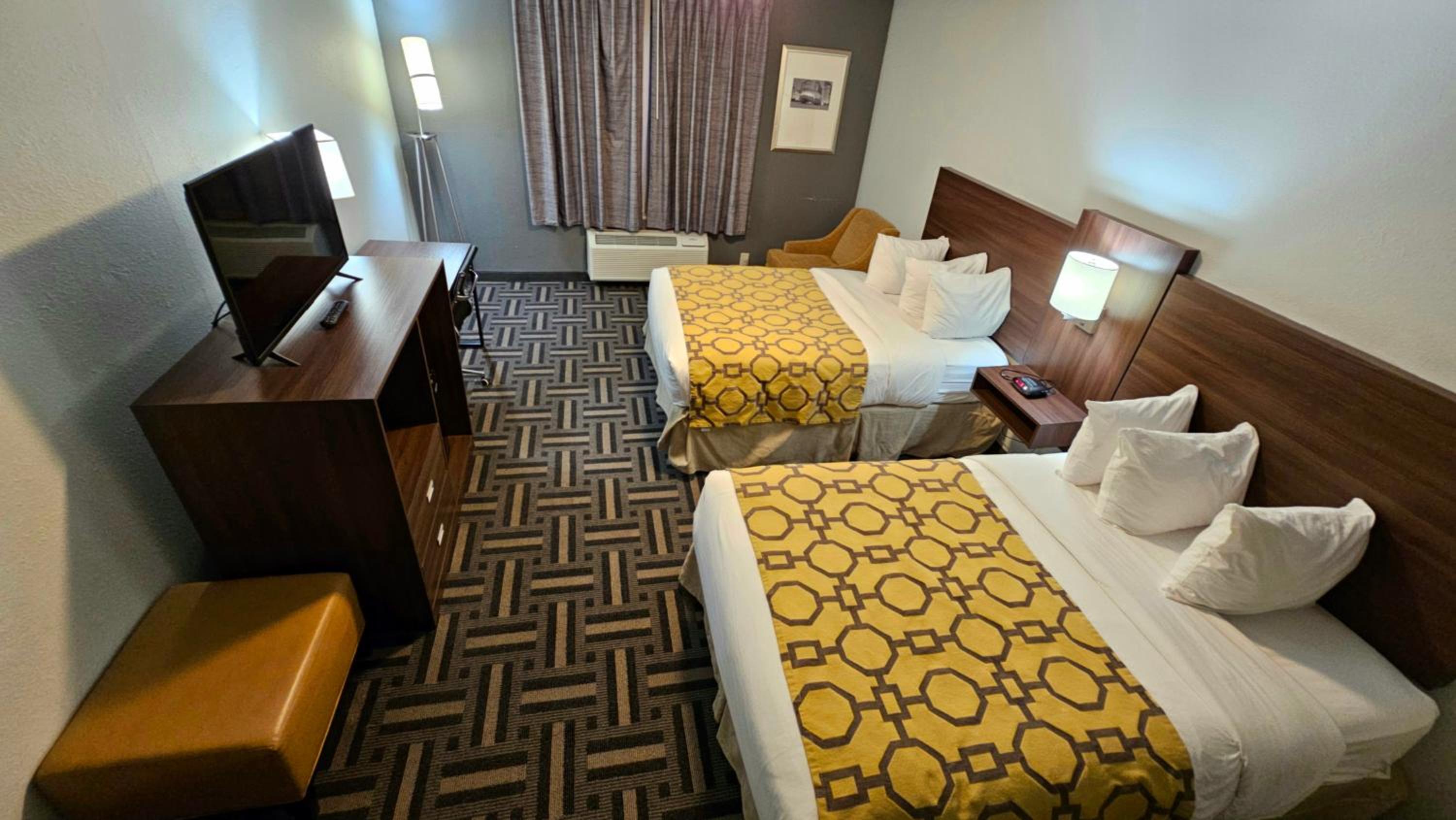 Double Room with Two Double Beds - Non-Smoking - Photo 1