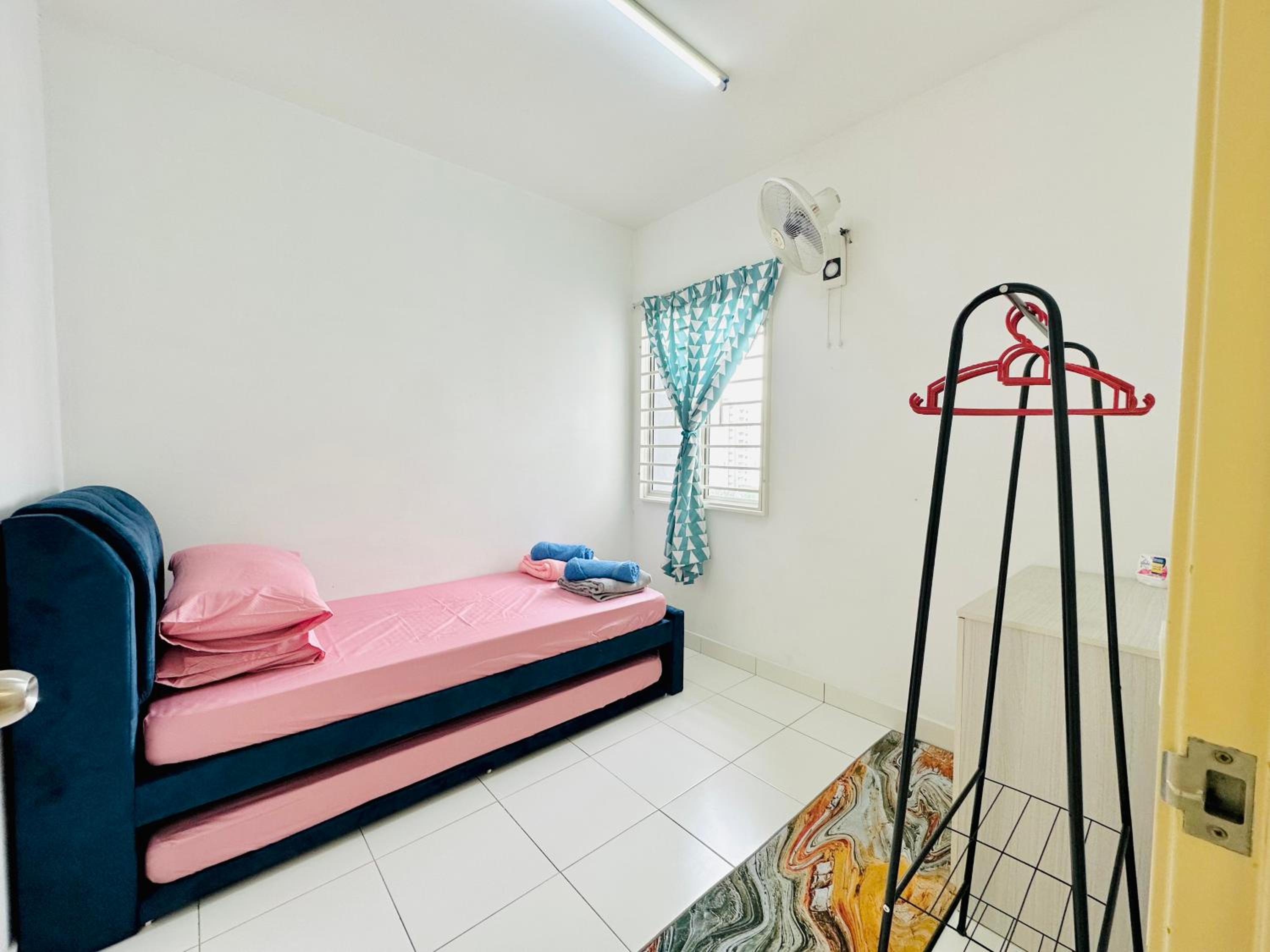 Three-Bedroom Apartment photo 2