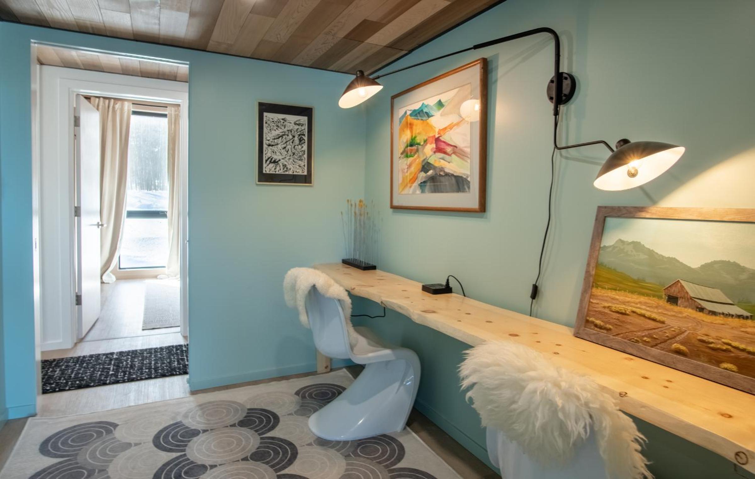 Three-Bedroom House photo 1