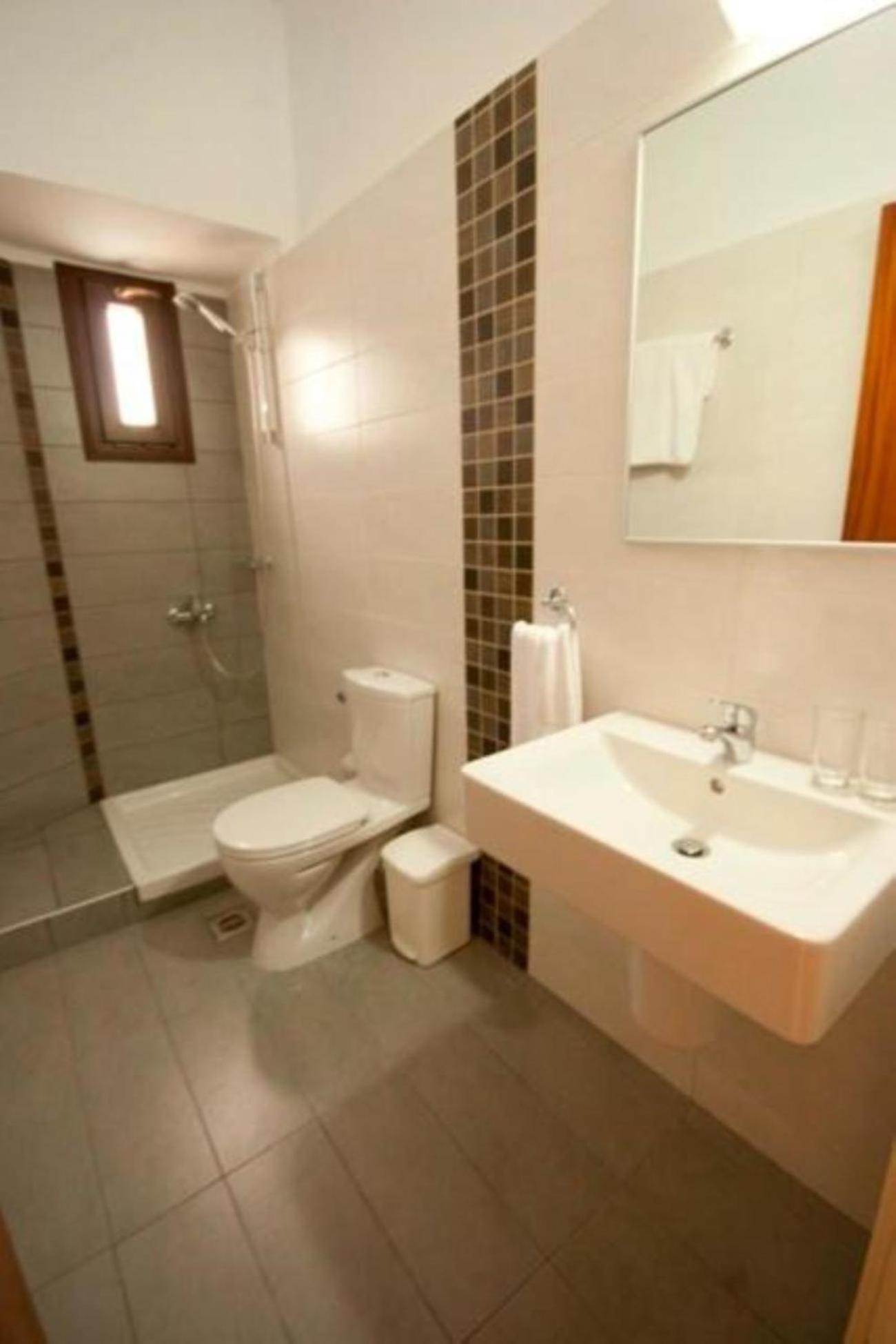 Standard Triple Room photo 3