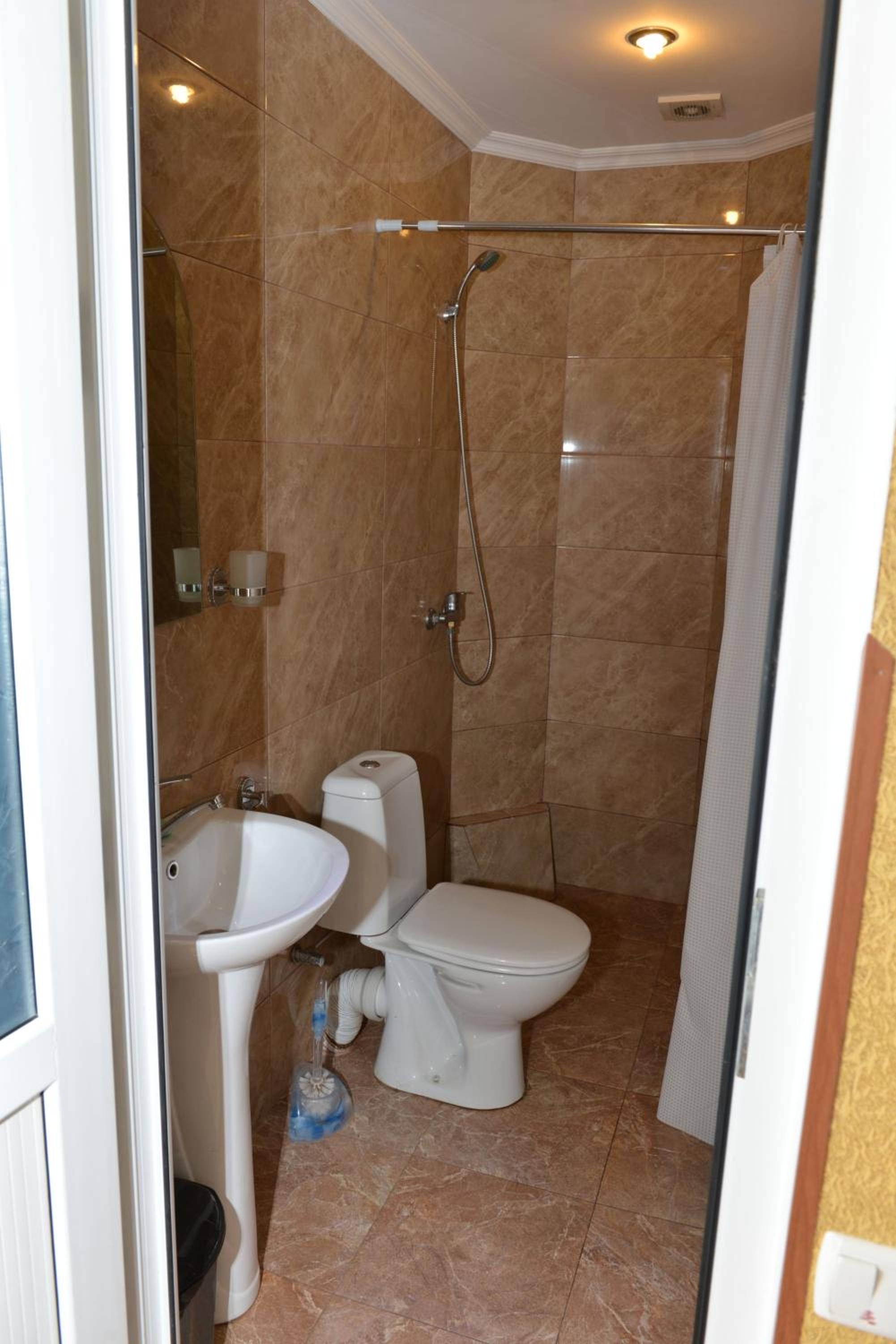 Standard Triple Room photo 3