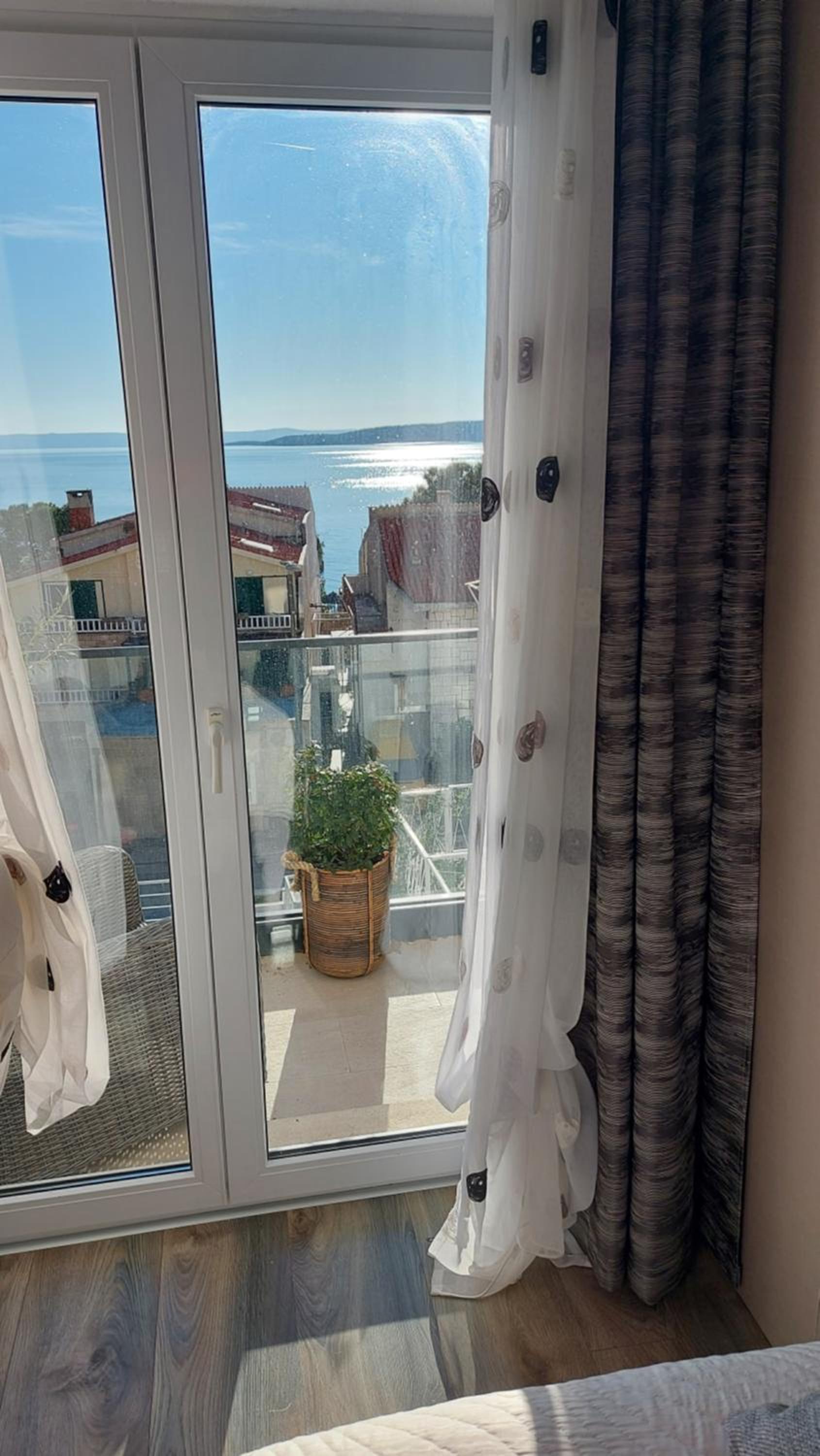 Apartment with Sea View - Photo 21