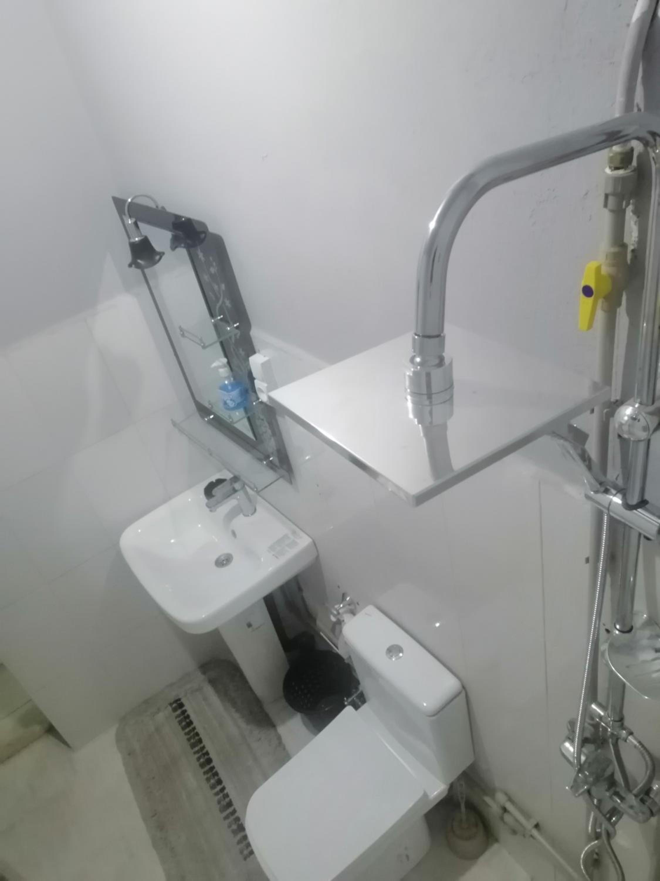 Double Room With Private Bathroom photo 2