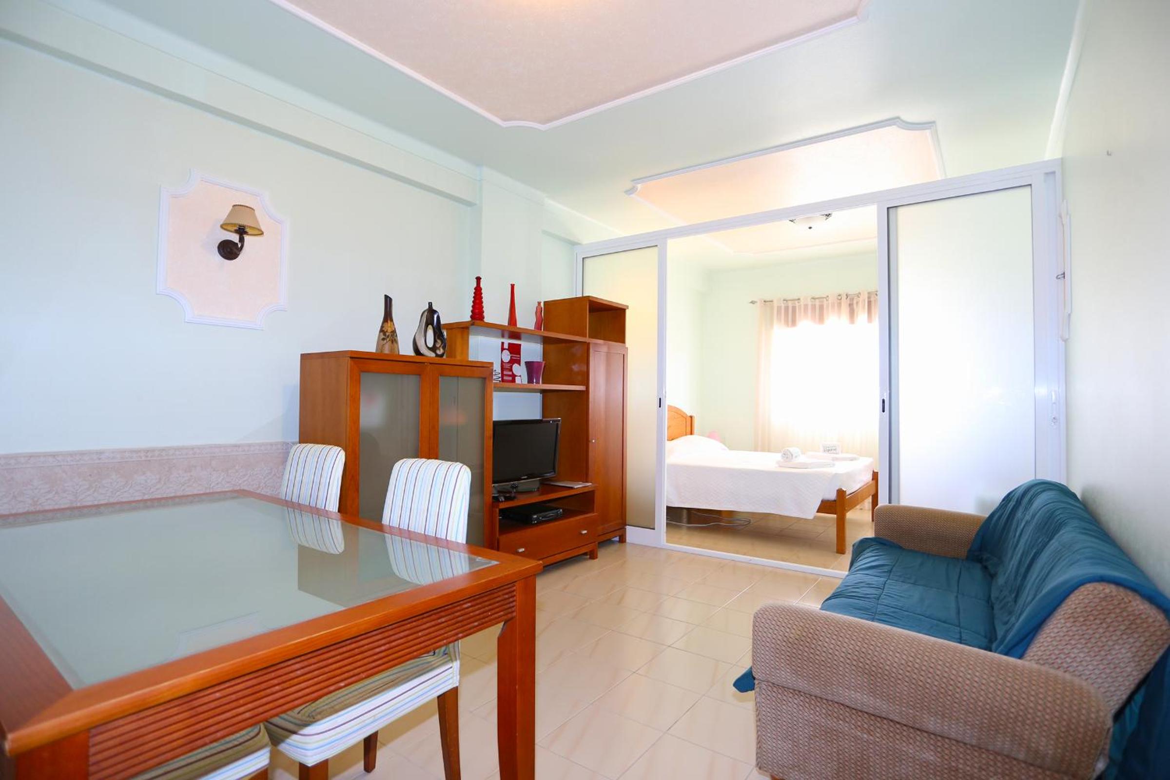Two-Bedroom Apartment - Photo 7