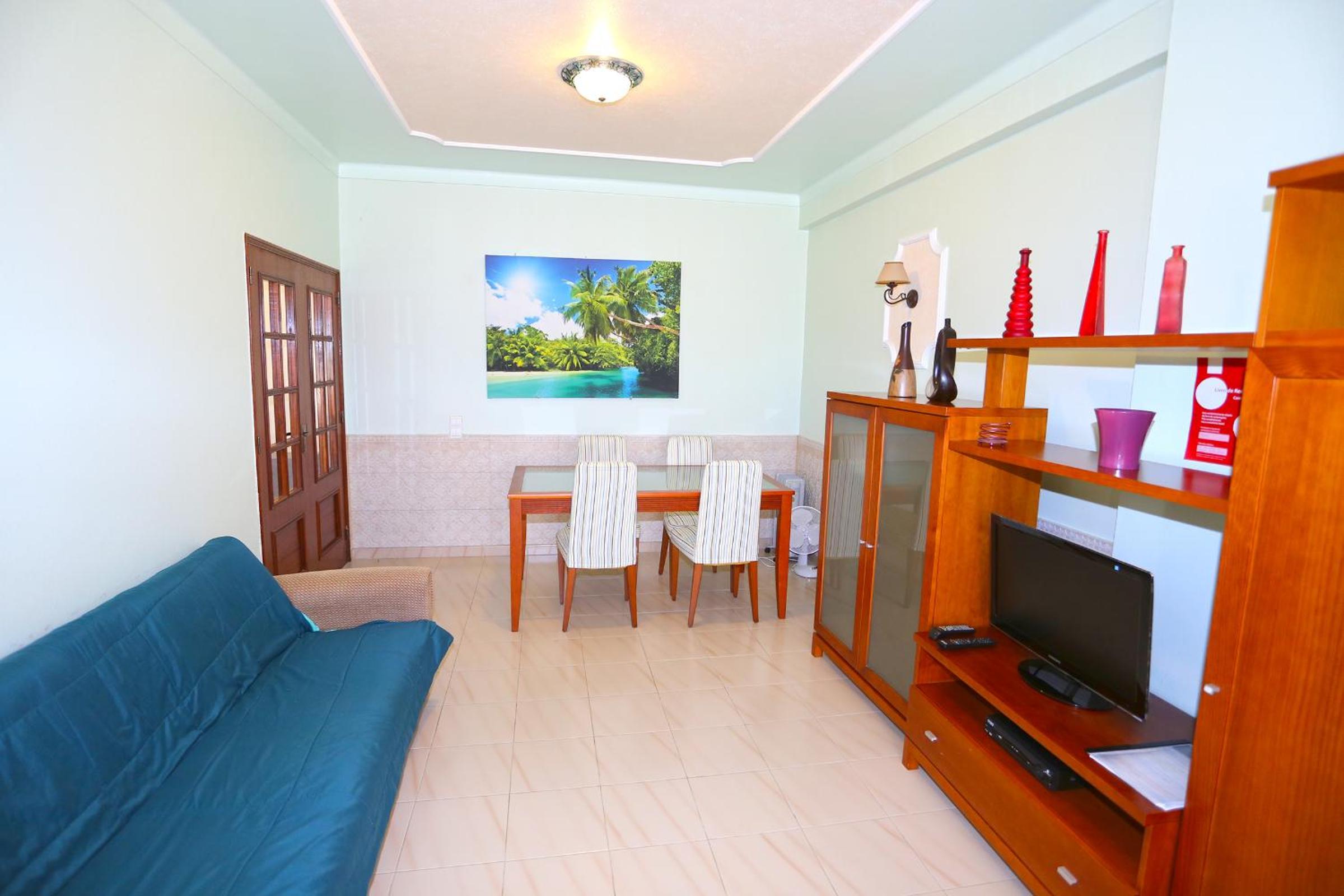 Two-Bedroom Apartment - Photo 11