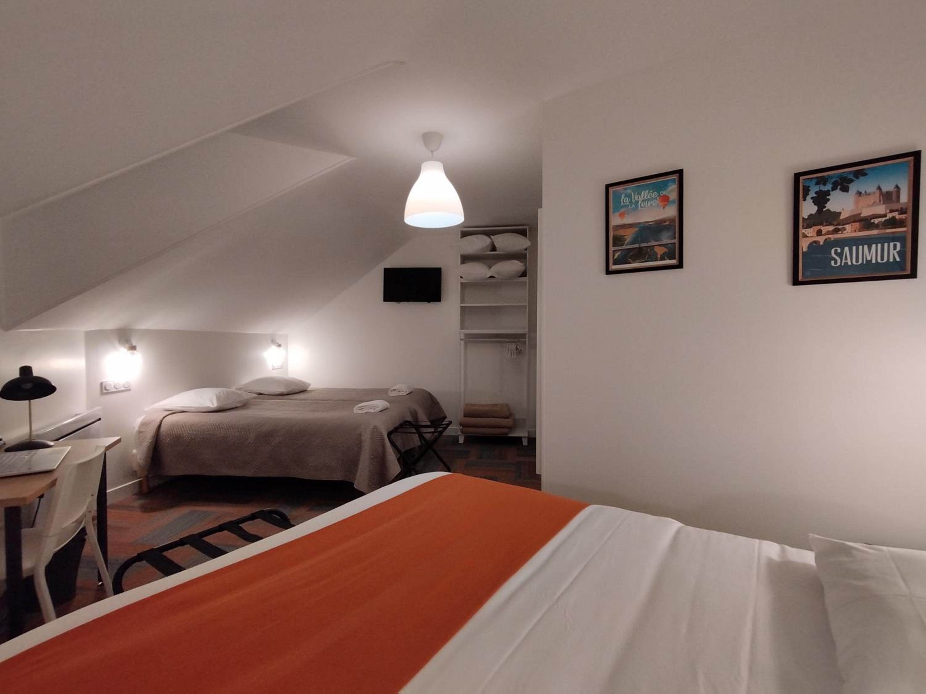 Superior Quadruple Room - Photo 14