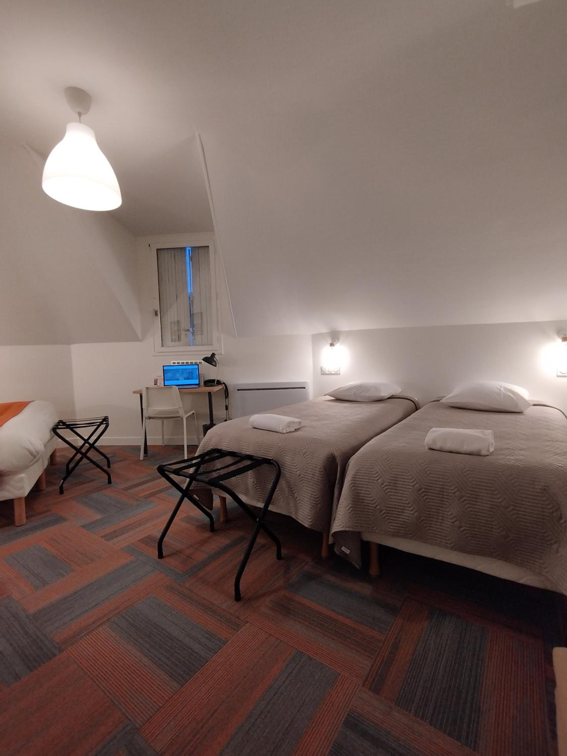 Superior Quadruple Room - Photo 17
