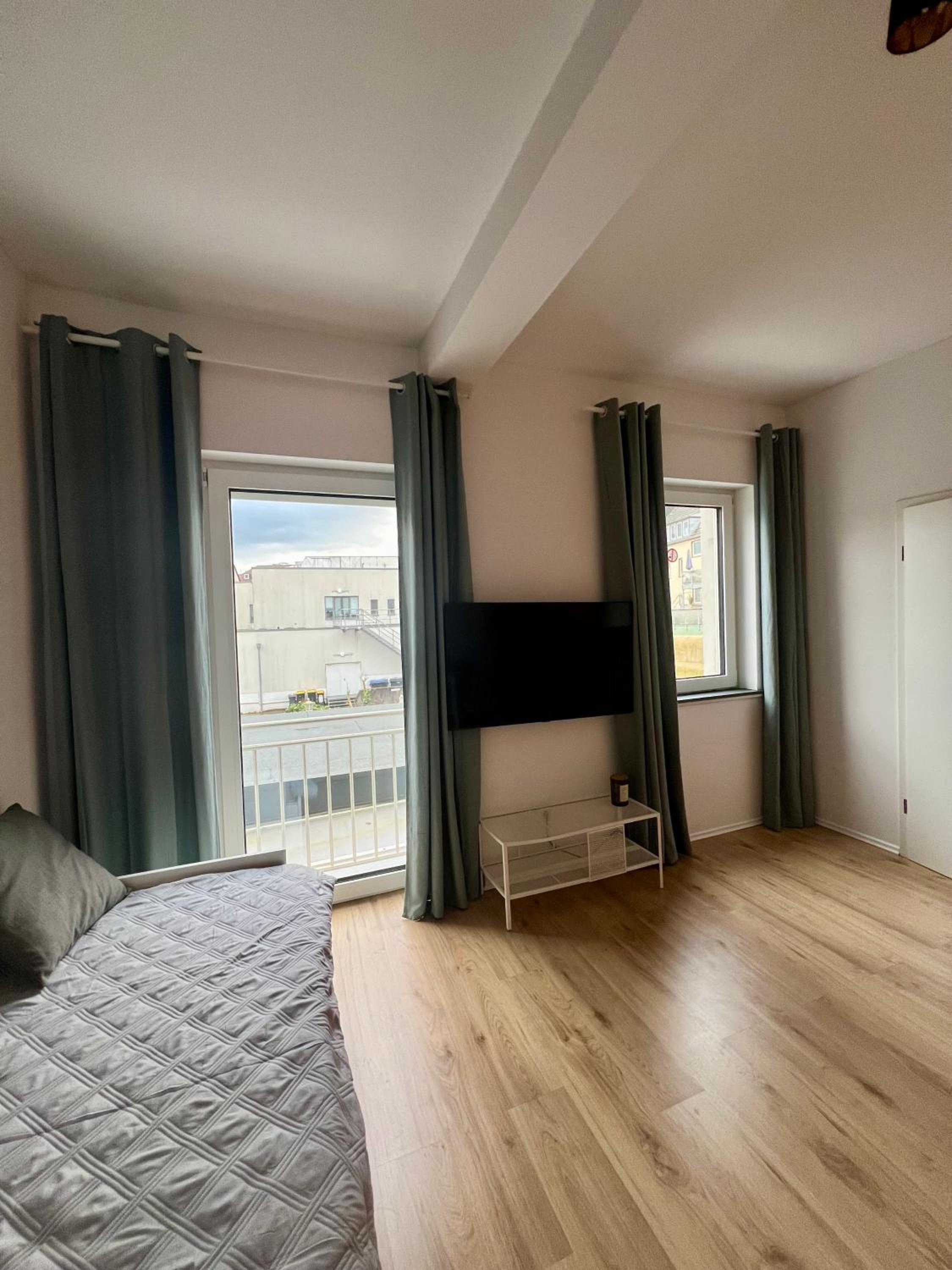 One-Bedroom Apartment photo 2