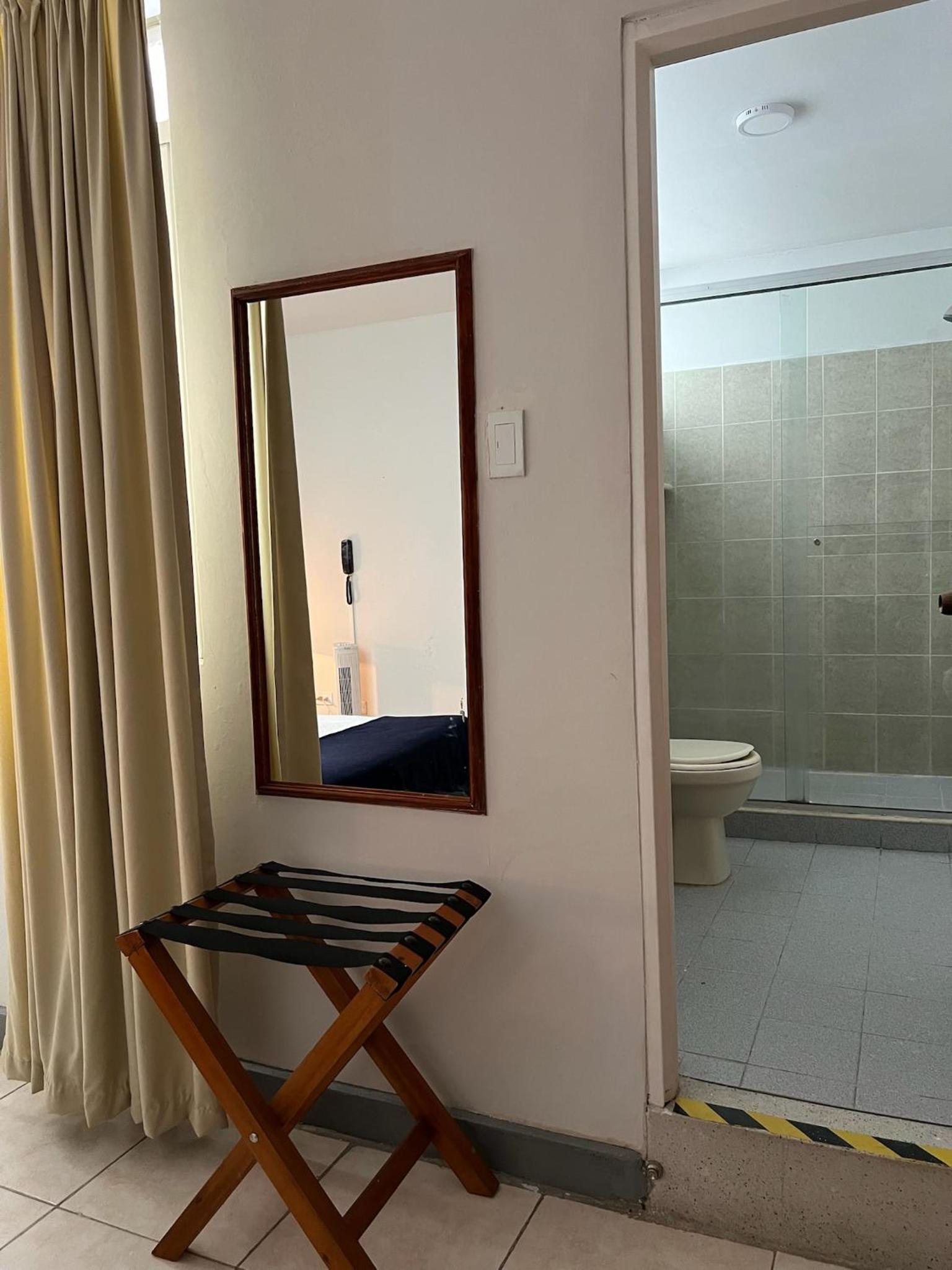 Double Room with Private Bathroom photo 2