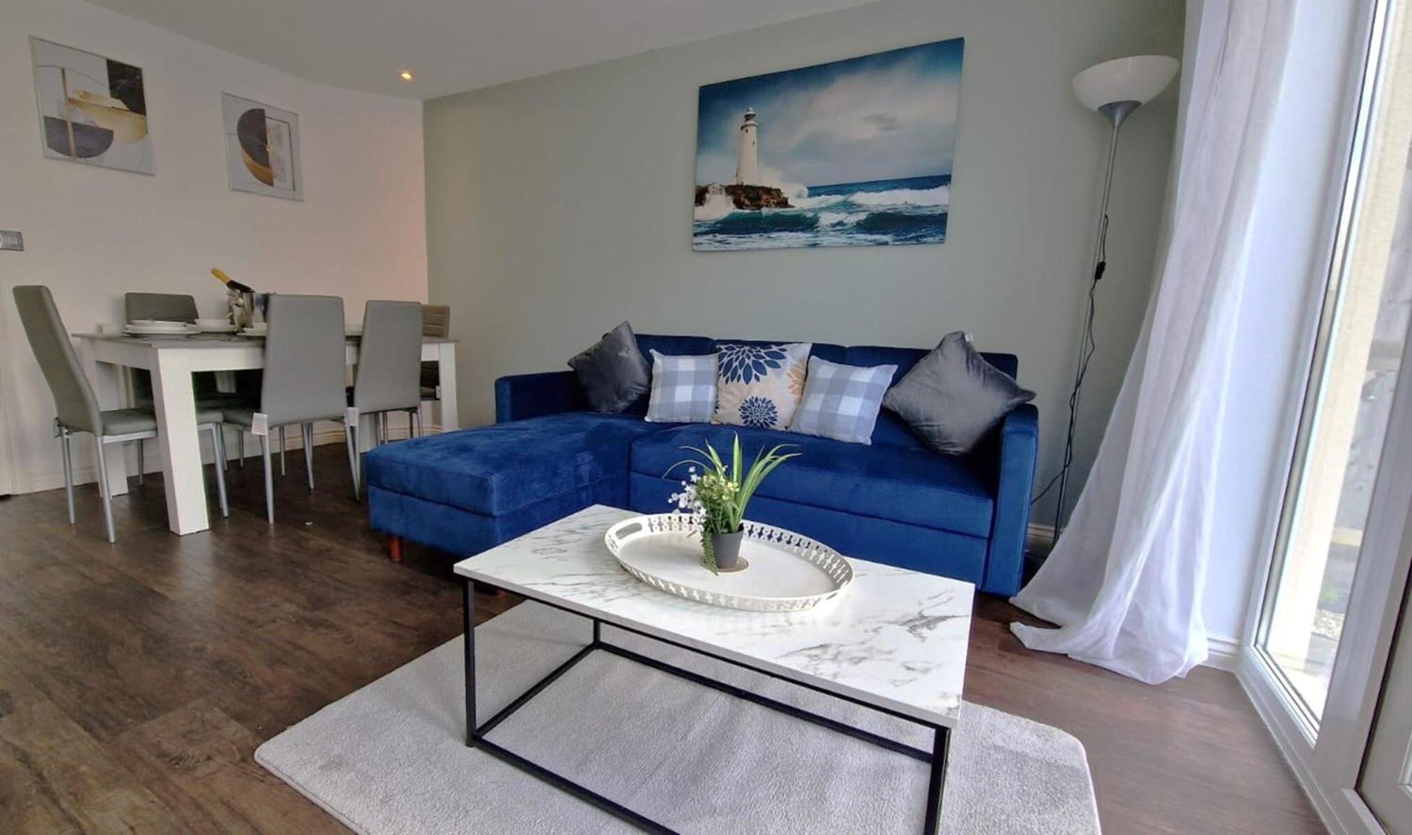Four-Bedroom House photo 1