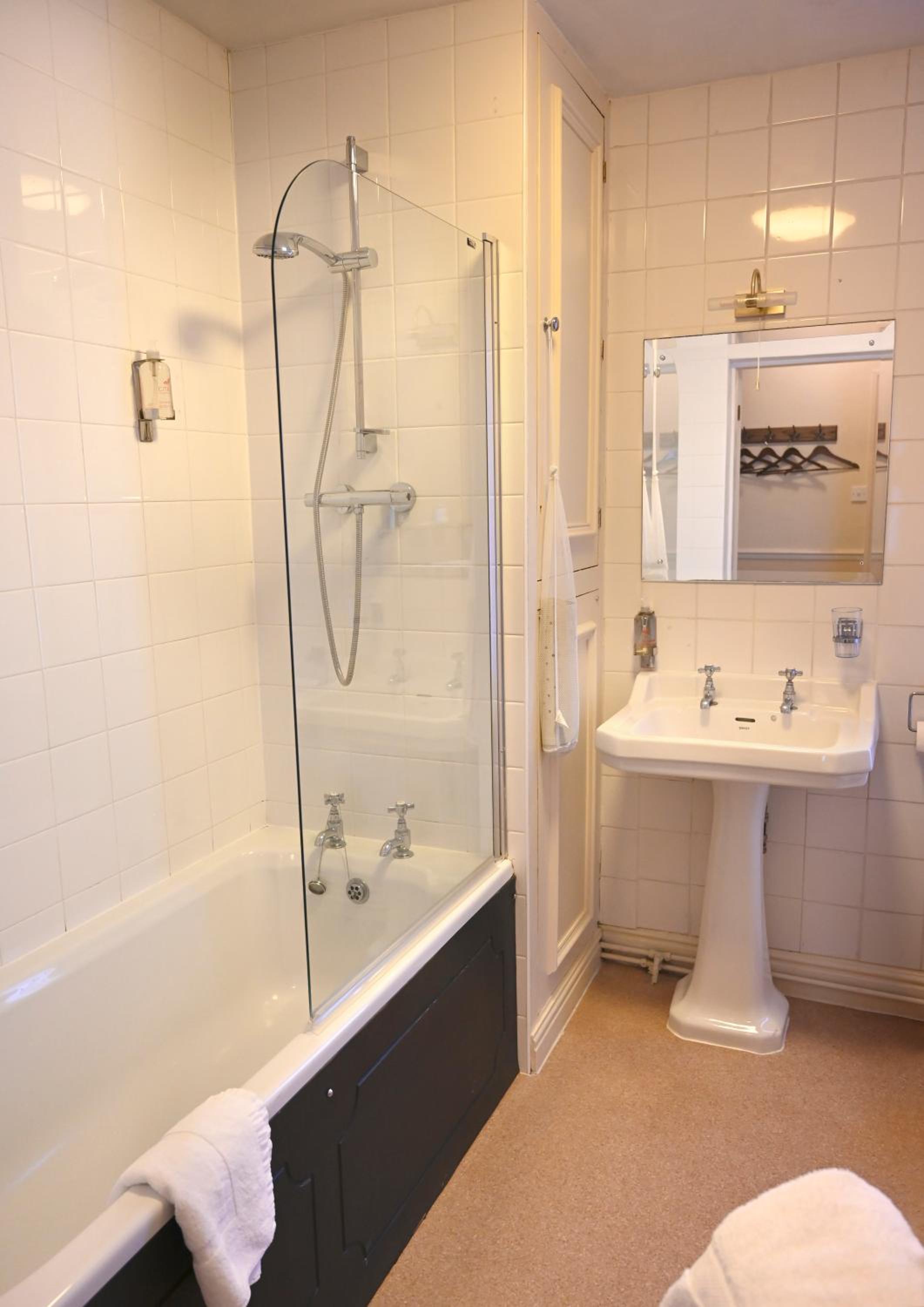 Large Superior Double or Twin  Room photo 2