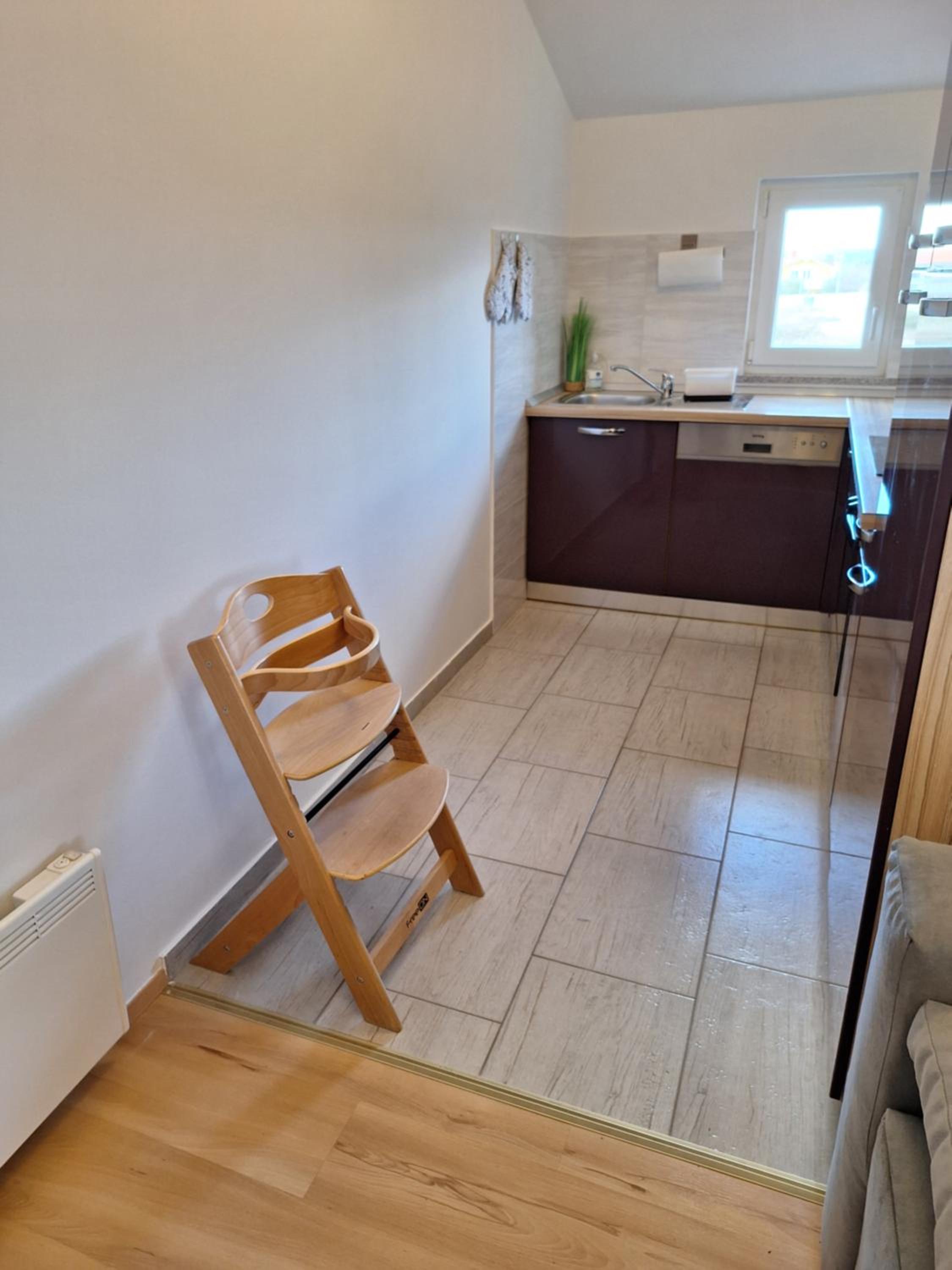 Studio Apartment - Photo 14