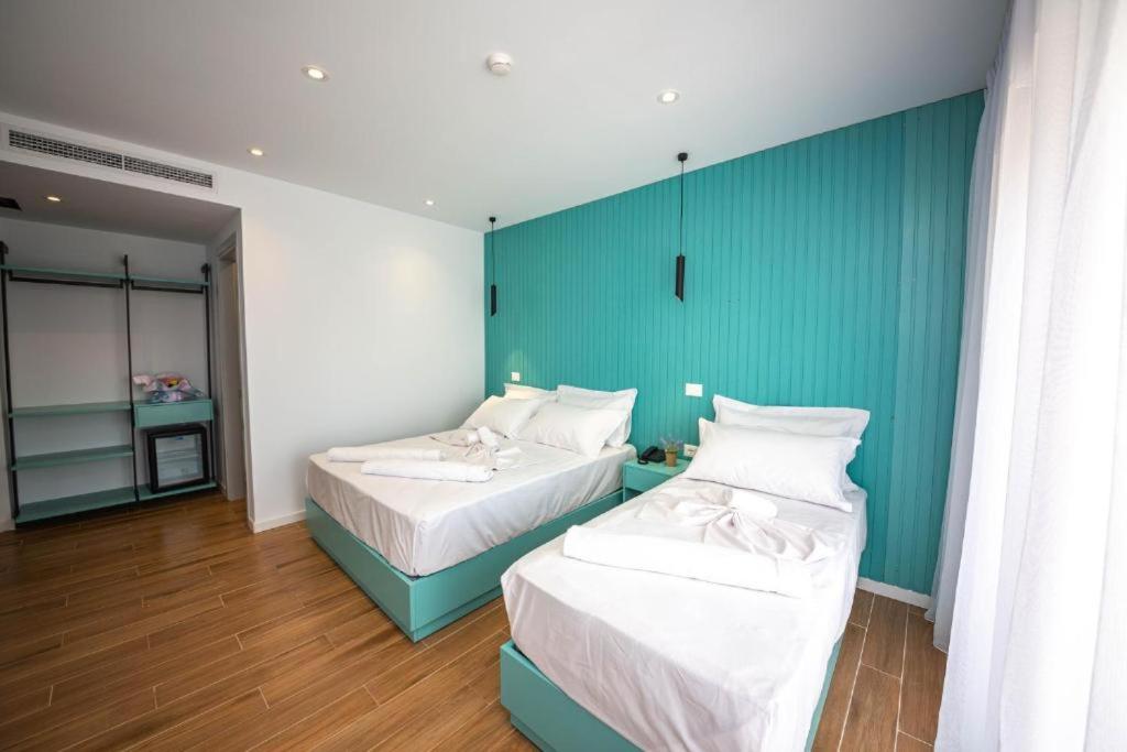 Triple Room with Balcony