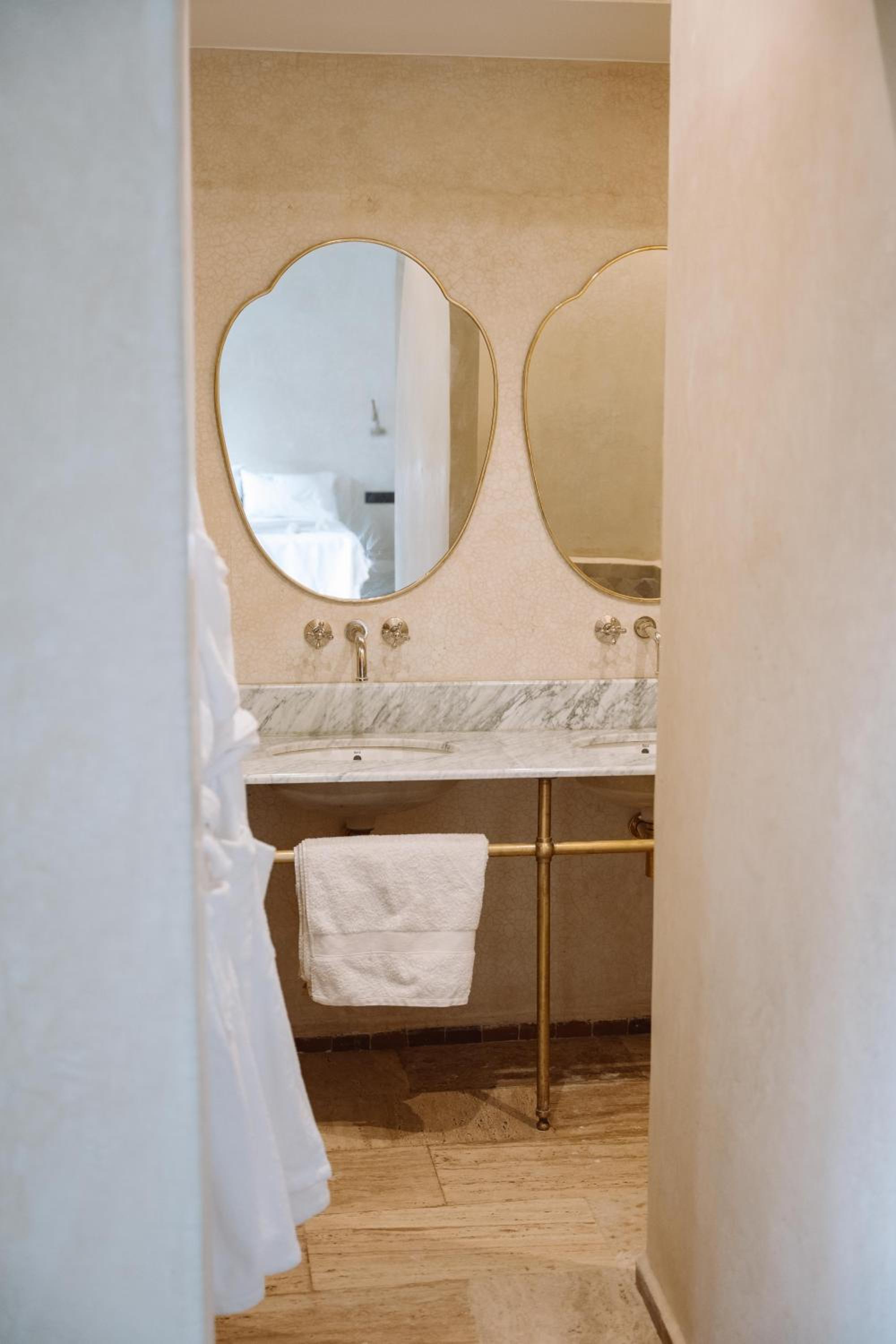 Deluxe Double or Twin Room with Pool View
