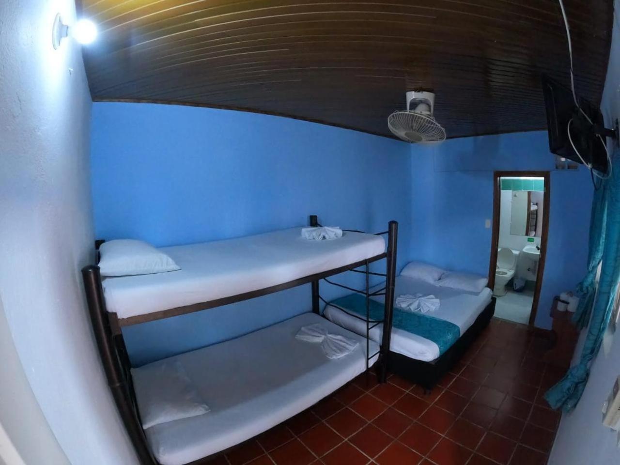 Economy Quadruple Room photo 1