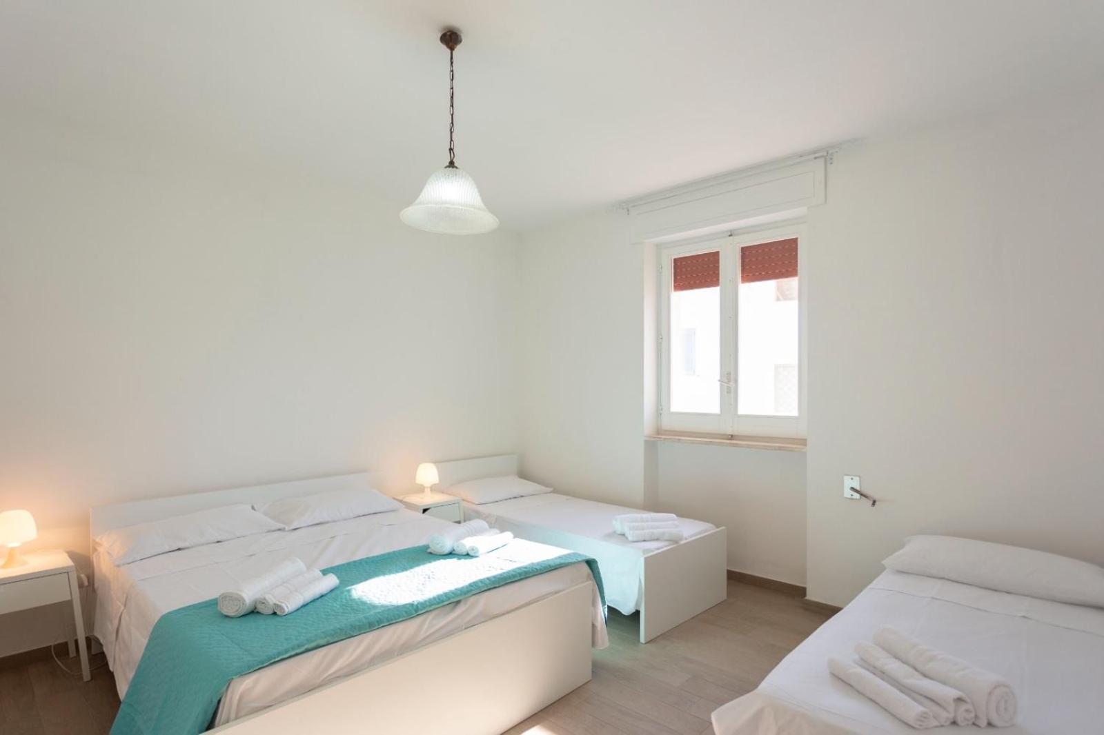 Two-Bedroom House with Courtyard photo 3