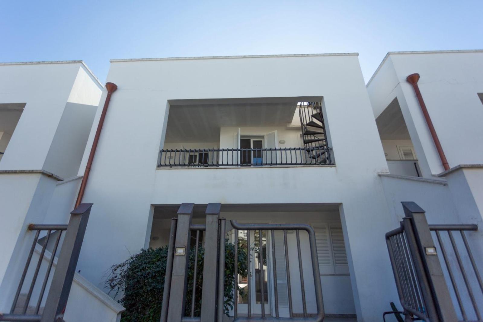 Two Bedroom House with Terrace photo 3