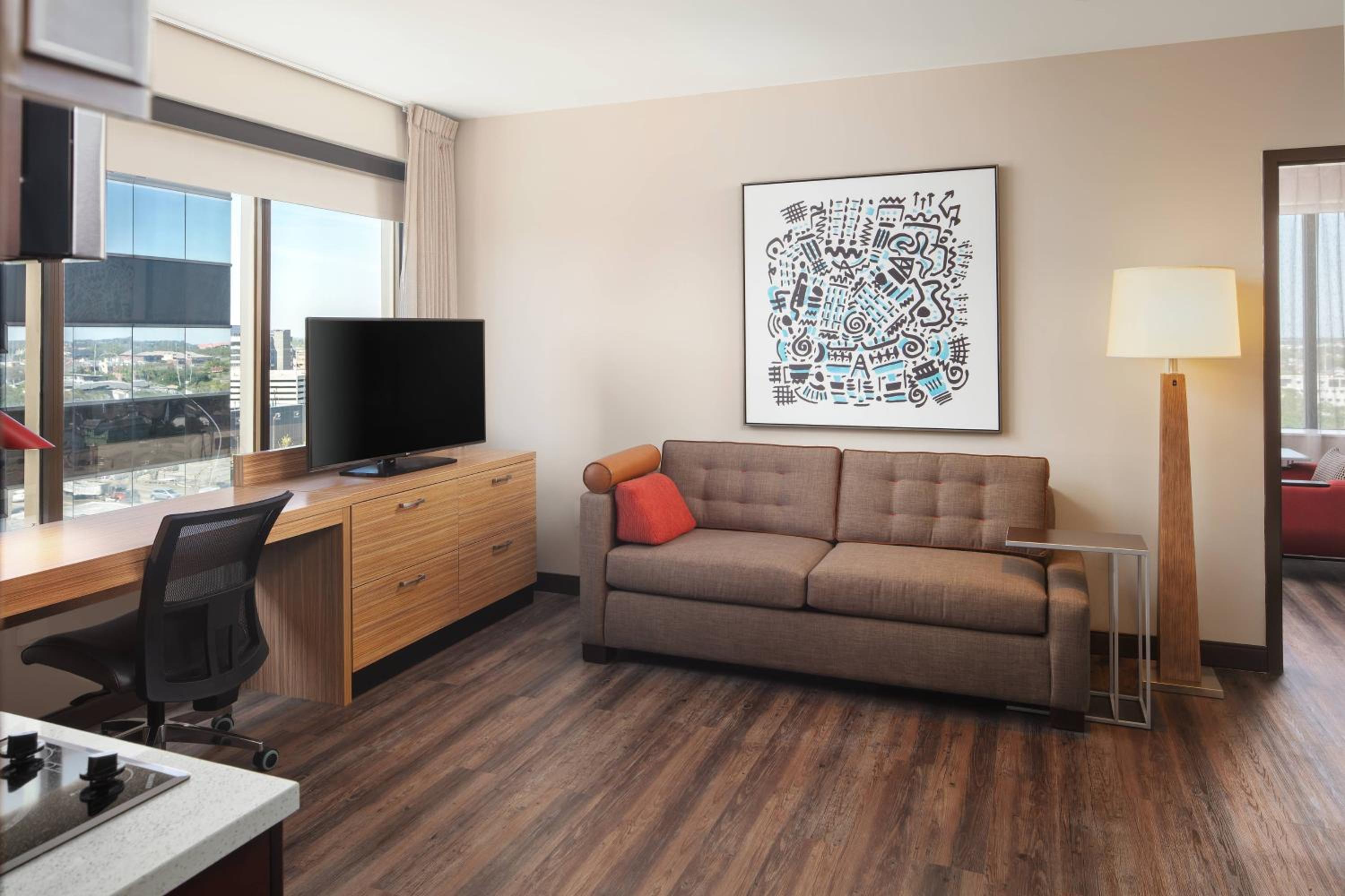 Junior Queen Studio Suite with Sofa Bed - Mobility Accessible with Tub photo 2